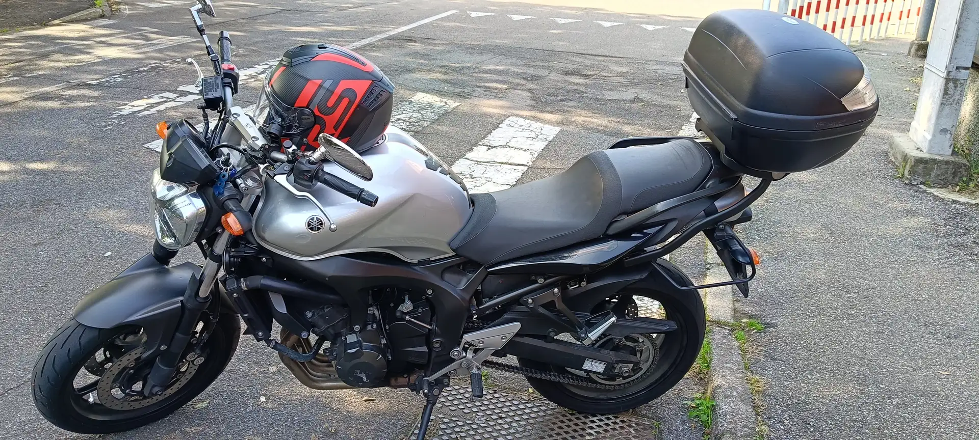Yamaha FZ 6 S2 Argent - 1