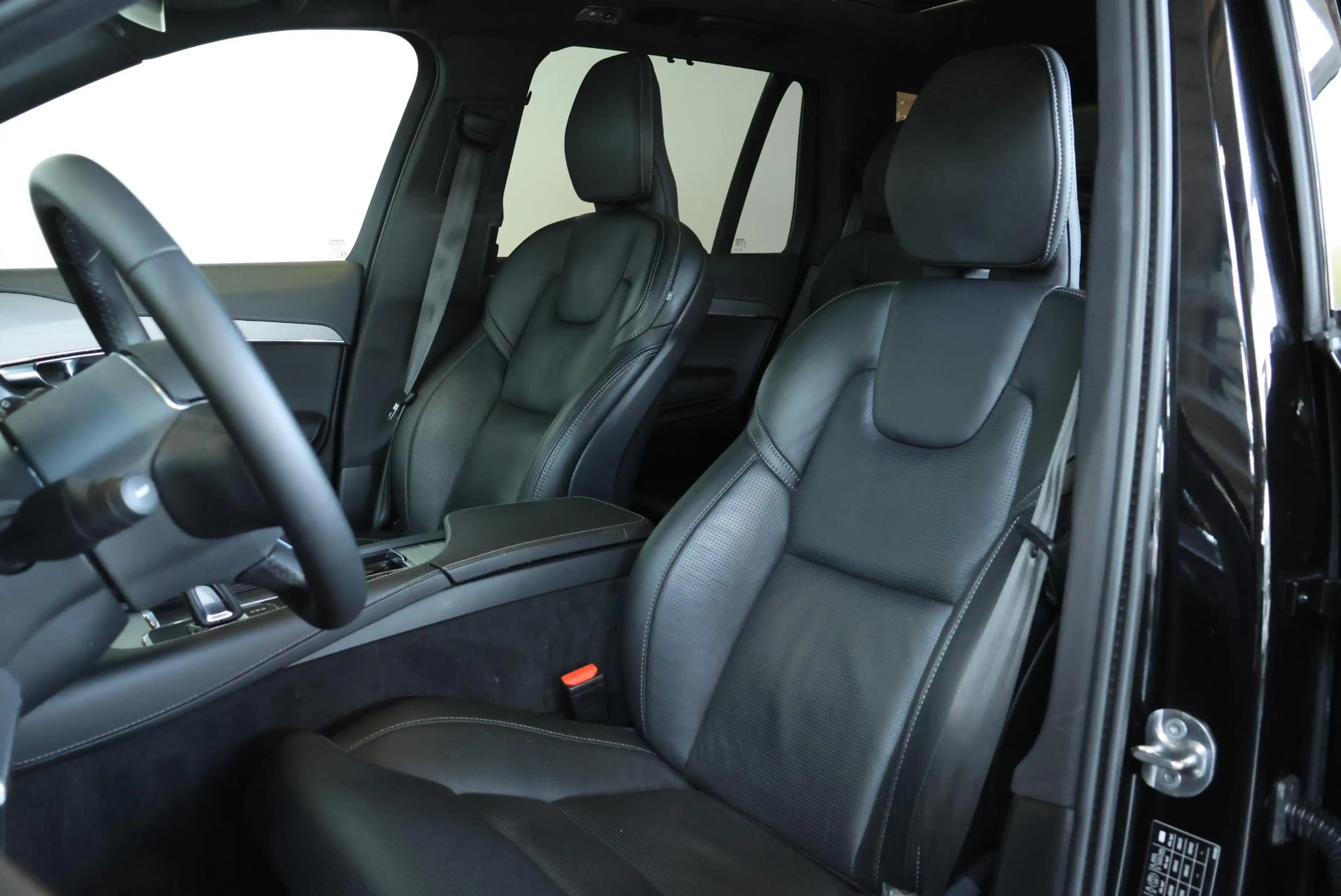 Volvo XC90 T8 Recharge AWD R-Design | Parkeerverwarming | Bow — photo 10