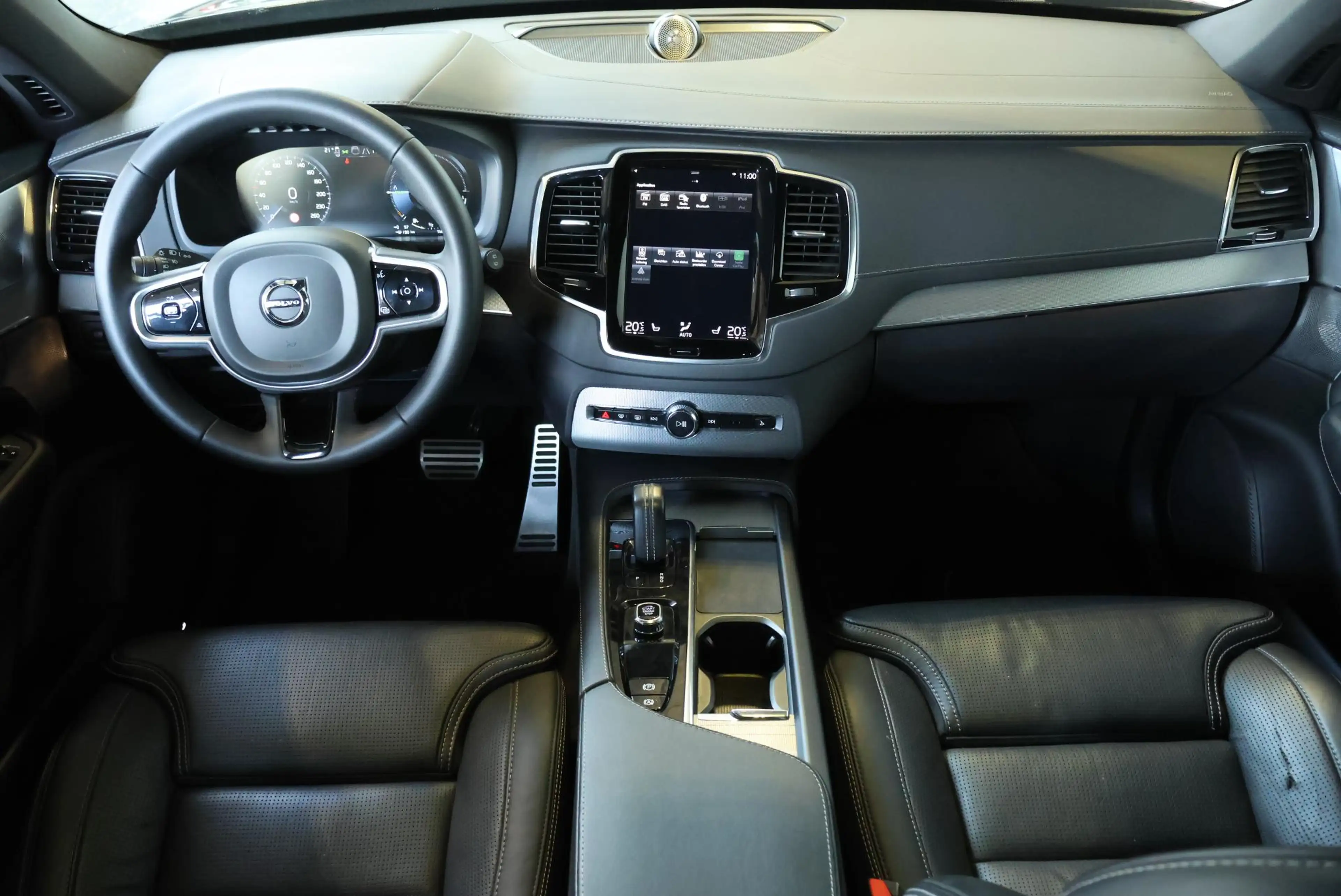 Volvo XC90 T8 Recharge AWD R-Design | Parkeerverwarming | Bow — photo 11