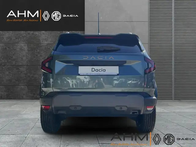 Dacia Duster view 4