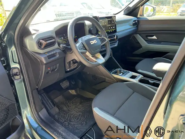 Dacia Duster view 10