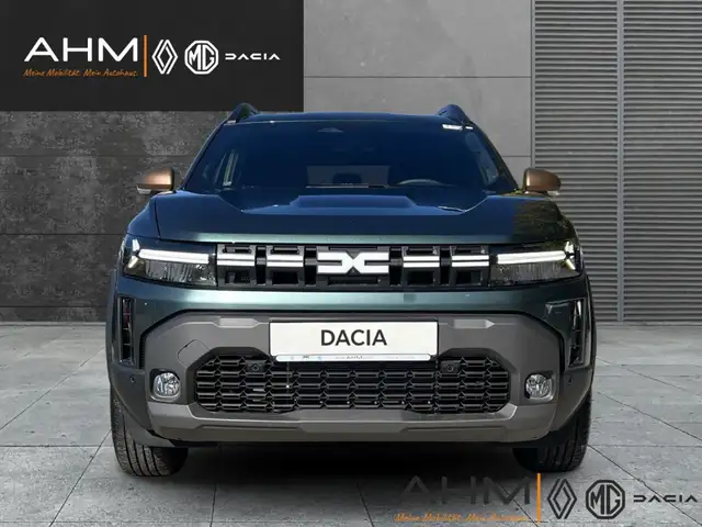 Dacia Duster view 3