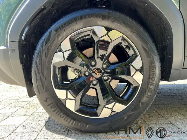 Dacia Duster view 8