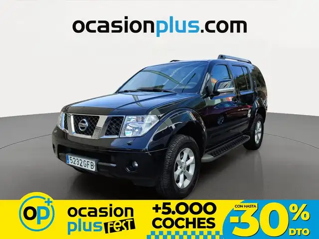Nissan Pathfinder 2.5dCi LE