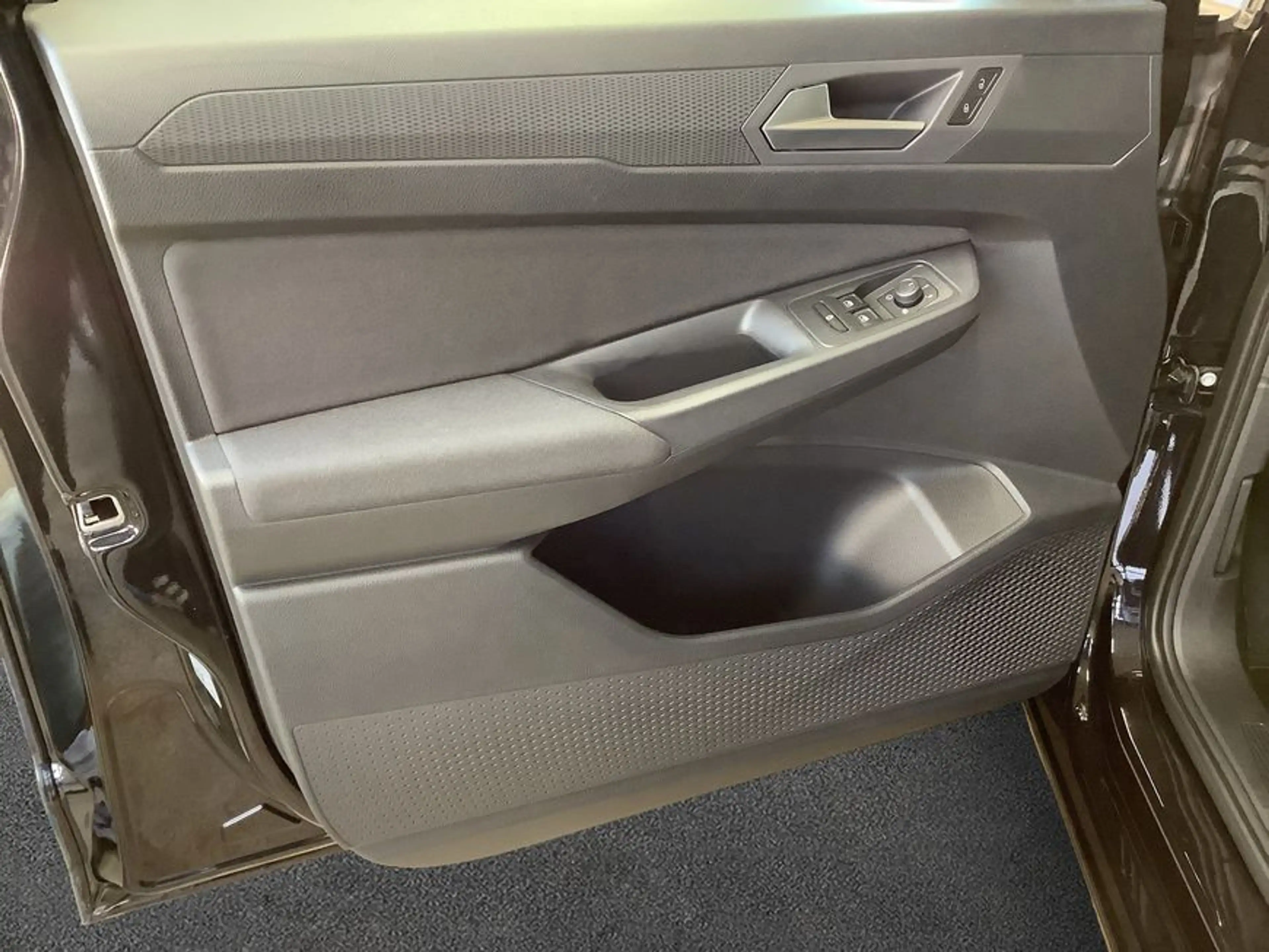 Ford Grand Tourneo Connect 1.5 EB TITANIUM RFC*ACC — photo 19