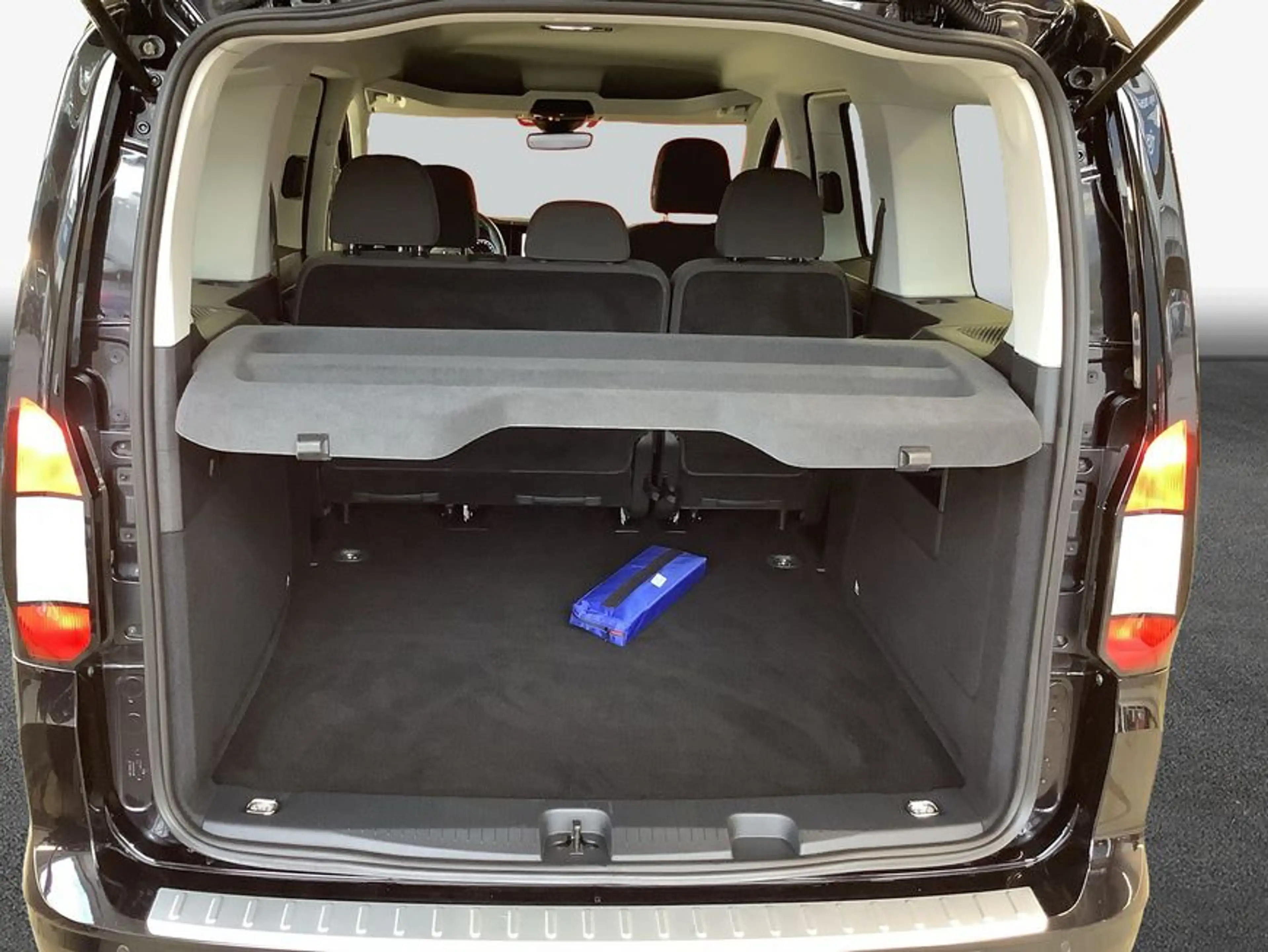 Ford Grand Tourneo Connect 1.5 EB TITANIUM RFC*ACC — photo 8