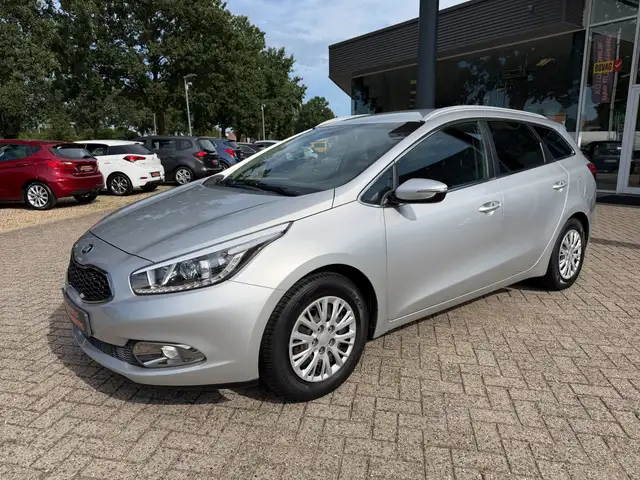 Kia Ceed SW / cee'd SW Sportswagon 1.6 GDI BusinessLine, Navi, Camera, tr