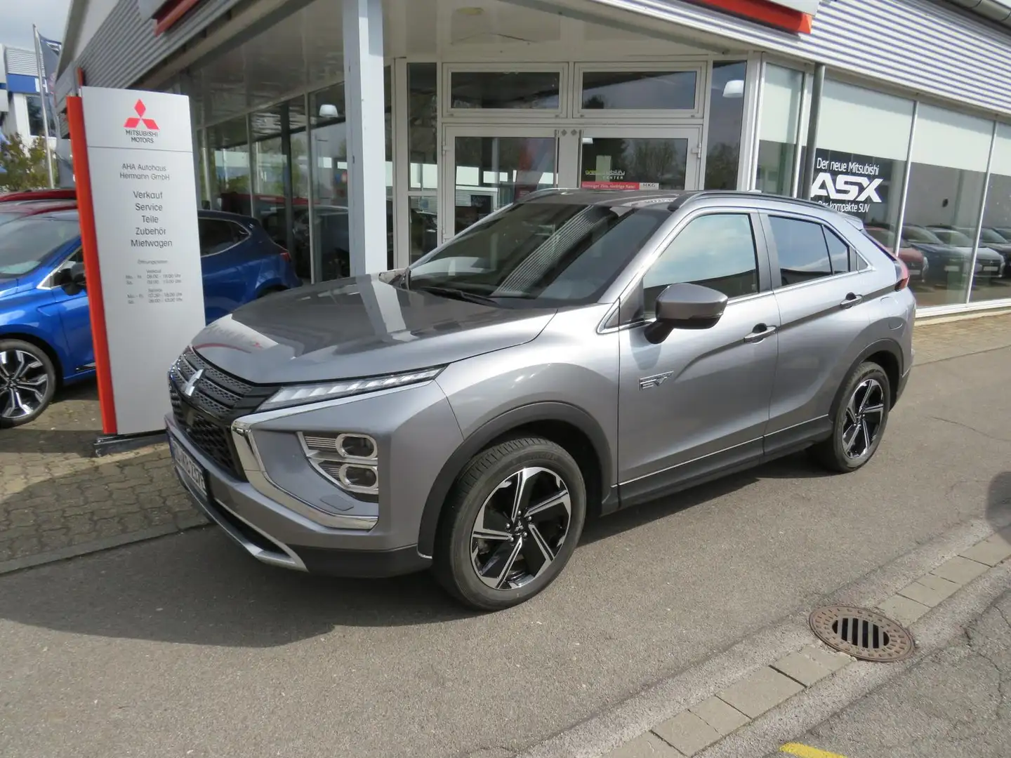 Mitsubishi Eclipse Cross Plus Hybrid 4WD Grau - 1