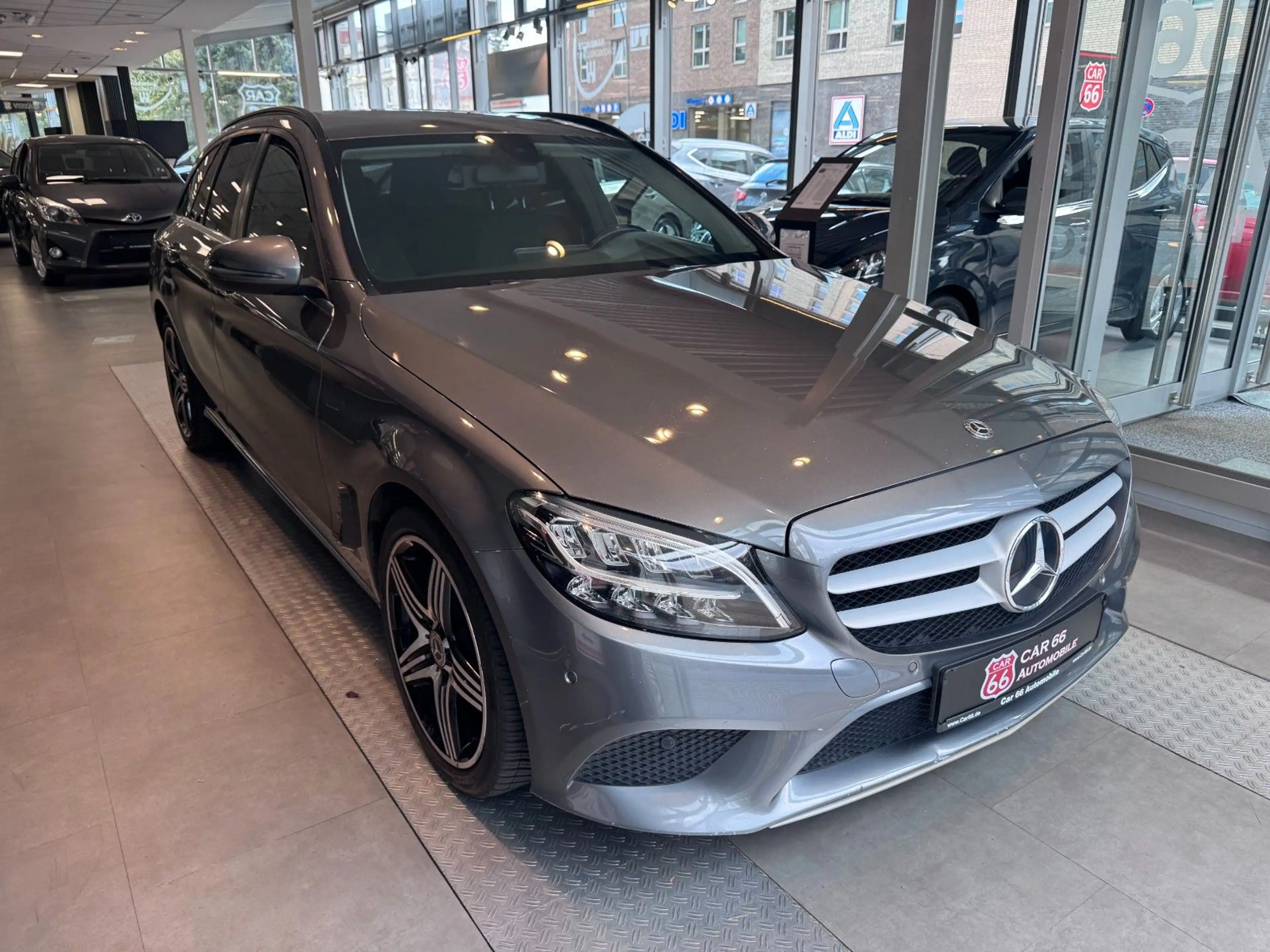 Mercedes-Benz C 200 C T-Modell C 200 d — photo 3
