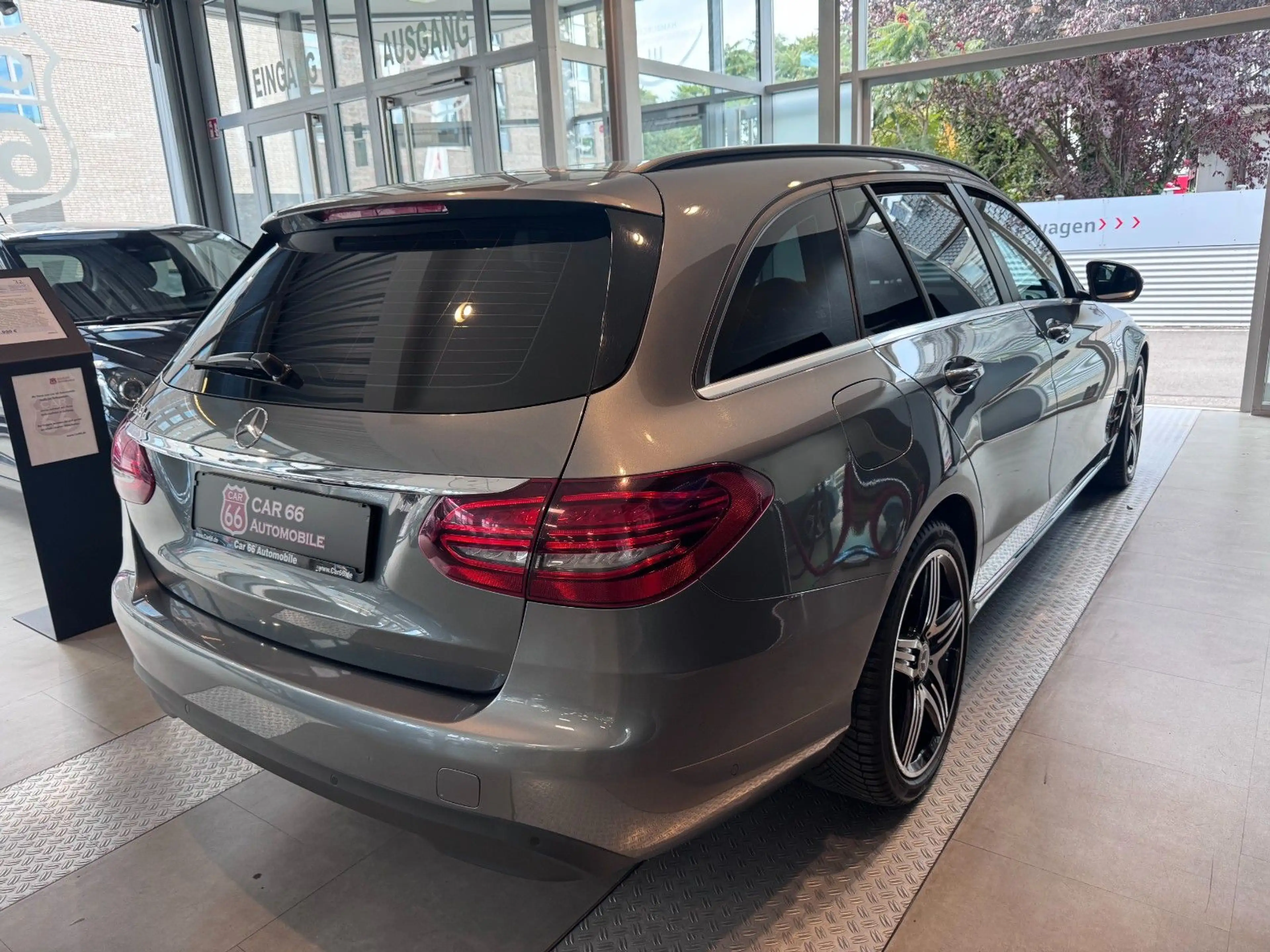 Mercedes-Benz C 200 C T-Modell C 200 d — photo 4