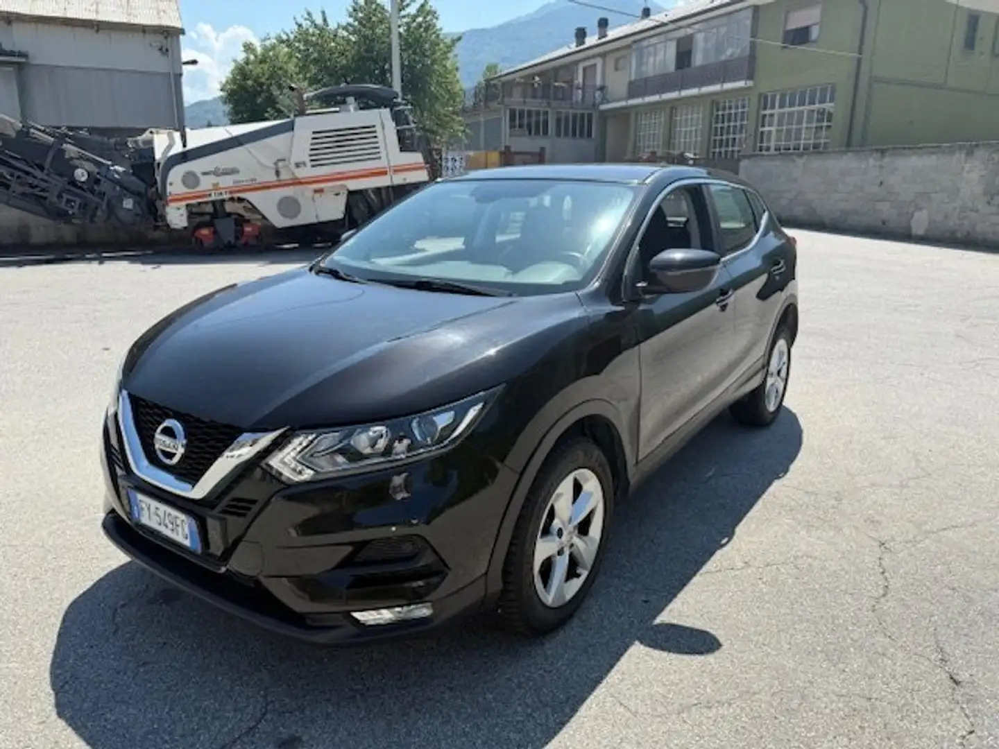 Nissan Qashqai 1.7 Dci 4x4 150cv Navi Cruise sensori Videocamera Nero - 2