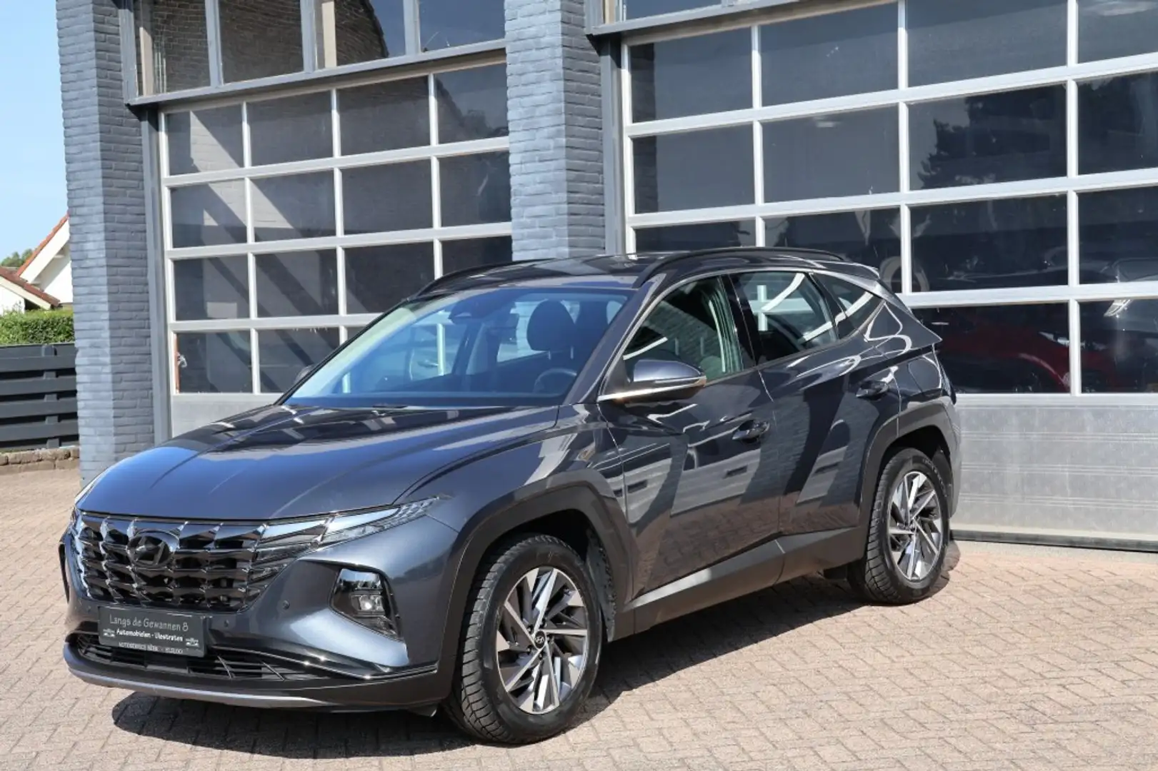 Hyundai TUCSON 1.6 T-Gdi Comfort , navigatie, camera Gris - 1
