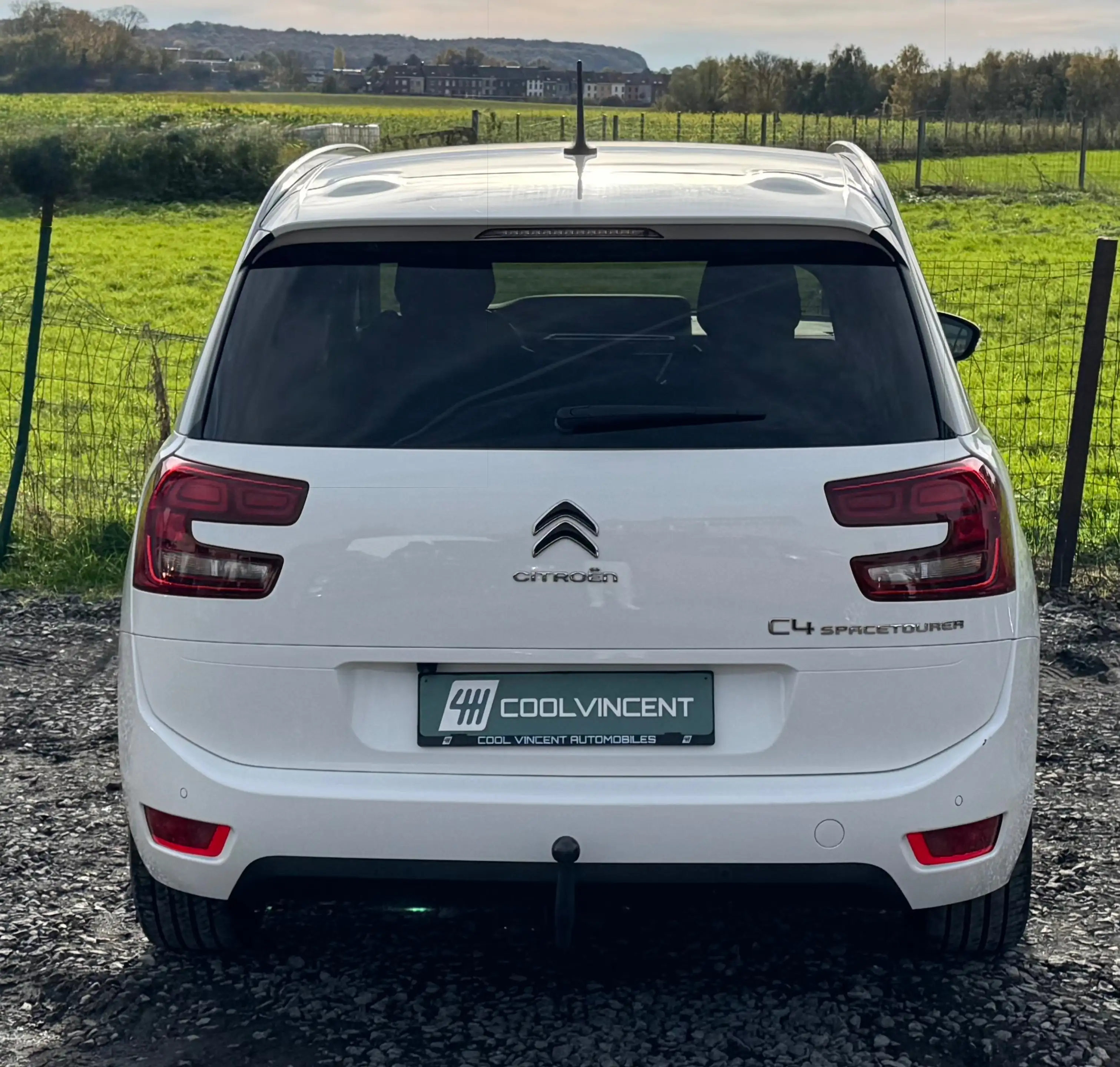 Citroen Grand C4 SpaceTourer 7Places - GPS - Keyless - CarPlay — photo 5