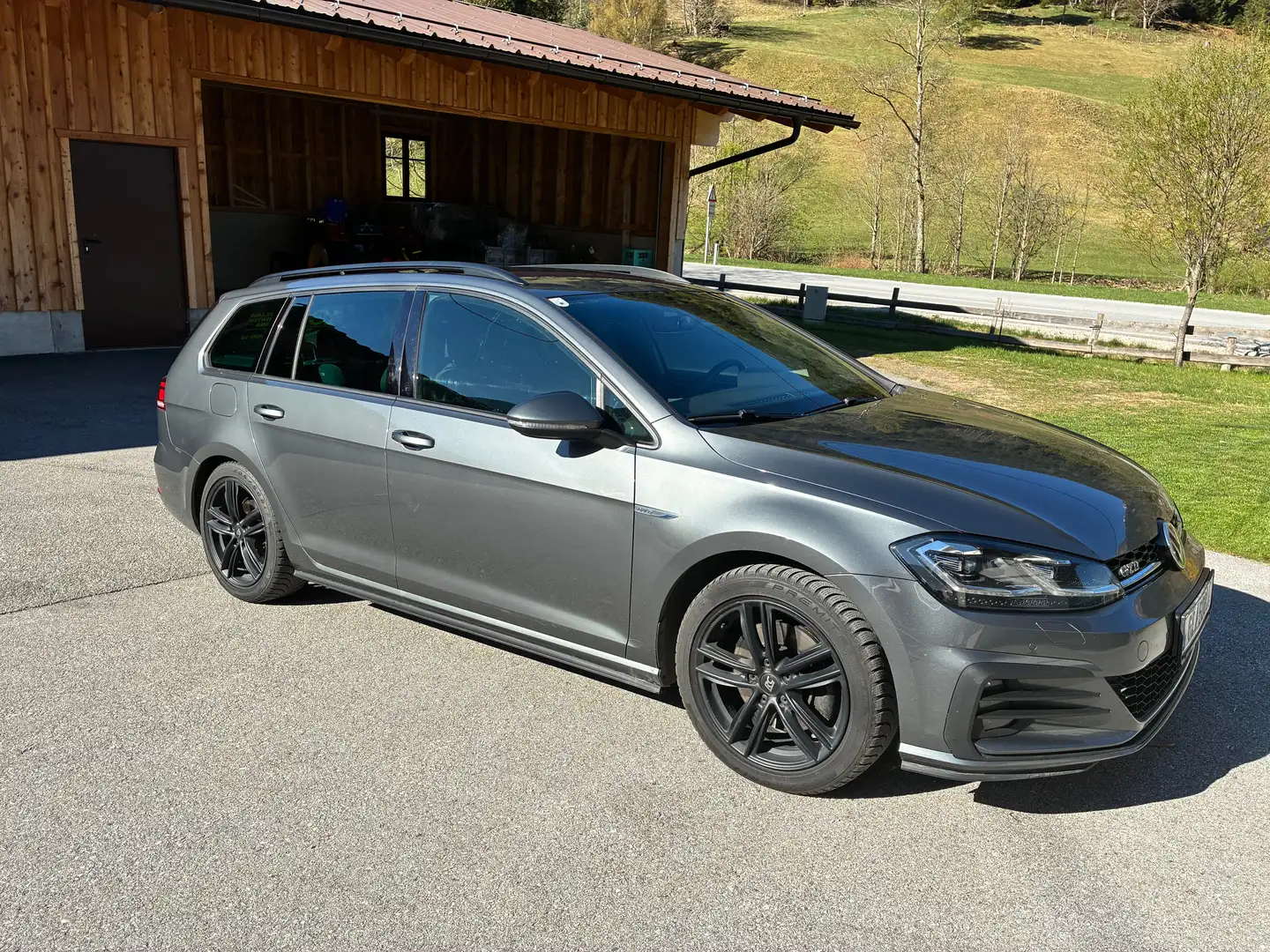 Volkswagen Golf GTD Golf Variant GTD 2,0 TDI DSG GTD Grau - 1