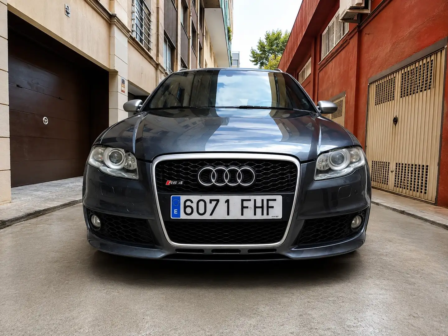 Audi RS4 Avant 4.2 V8 FSI quattro - 1