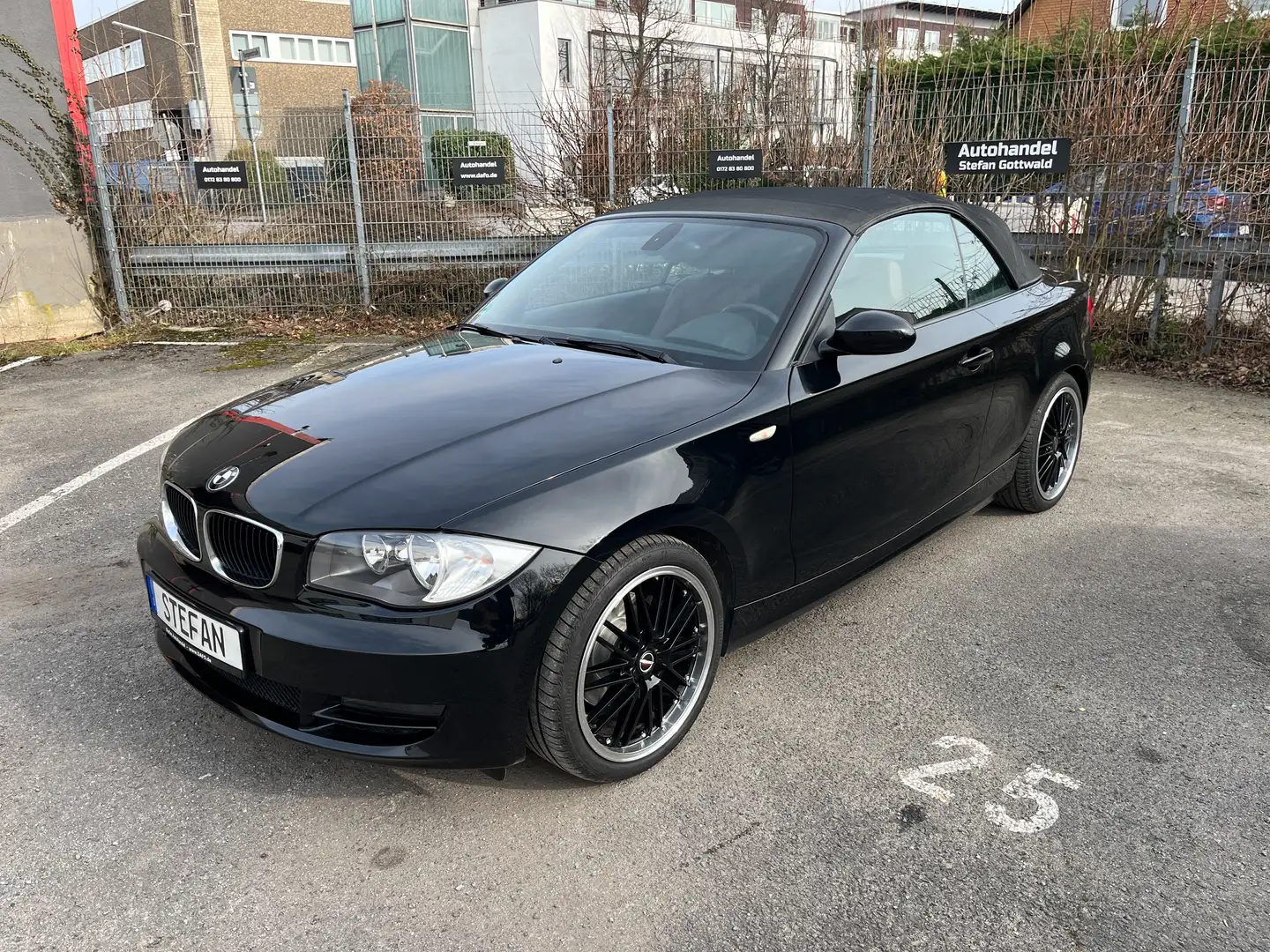 BMW 120 120d Cabrio Leder, Sitzheizung, Klima, Tüv Neu Schwarz - 2