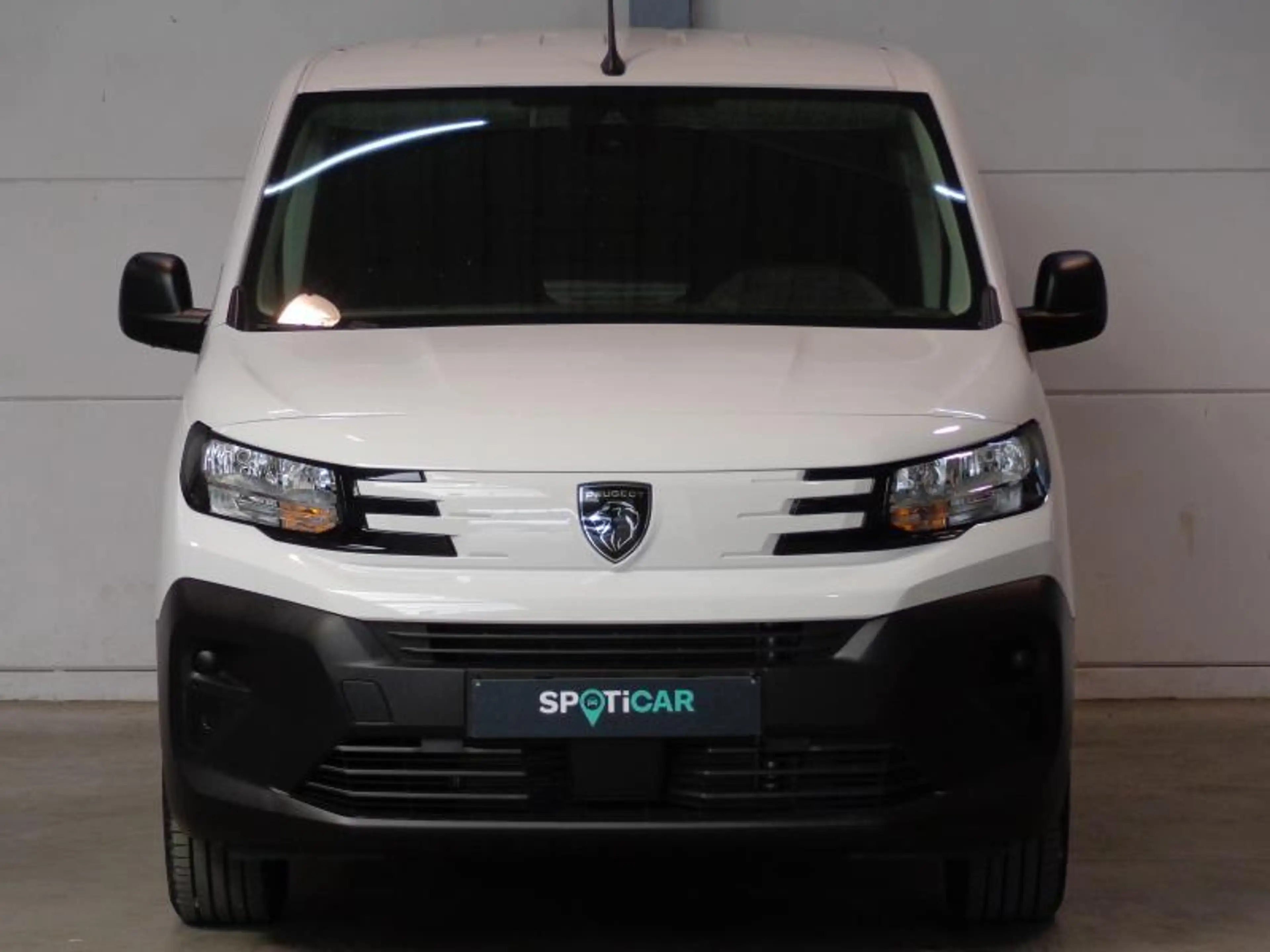 Peugeot Partner 1.5HDi 2Pl EAT8 - Caméra - Clim — photo 5