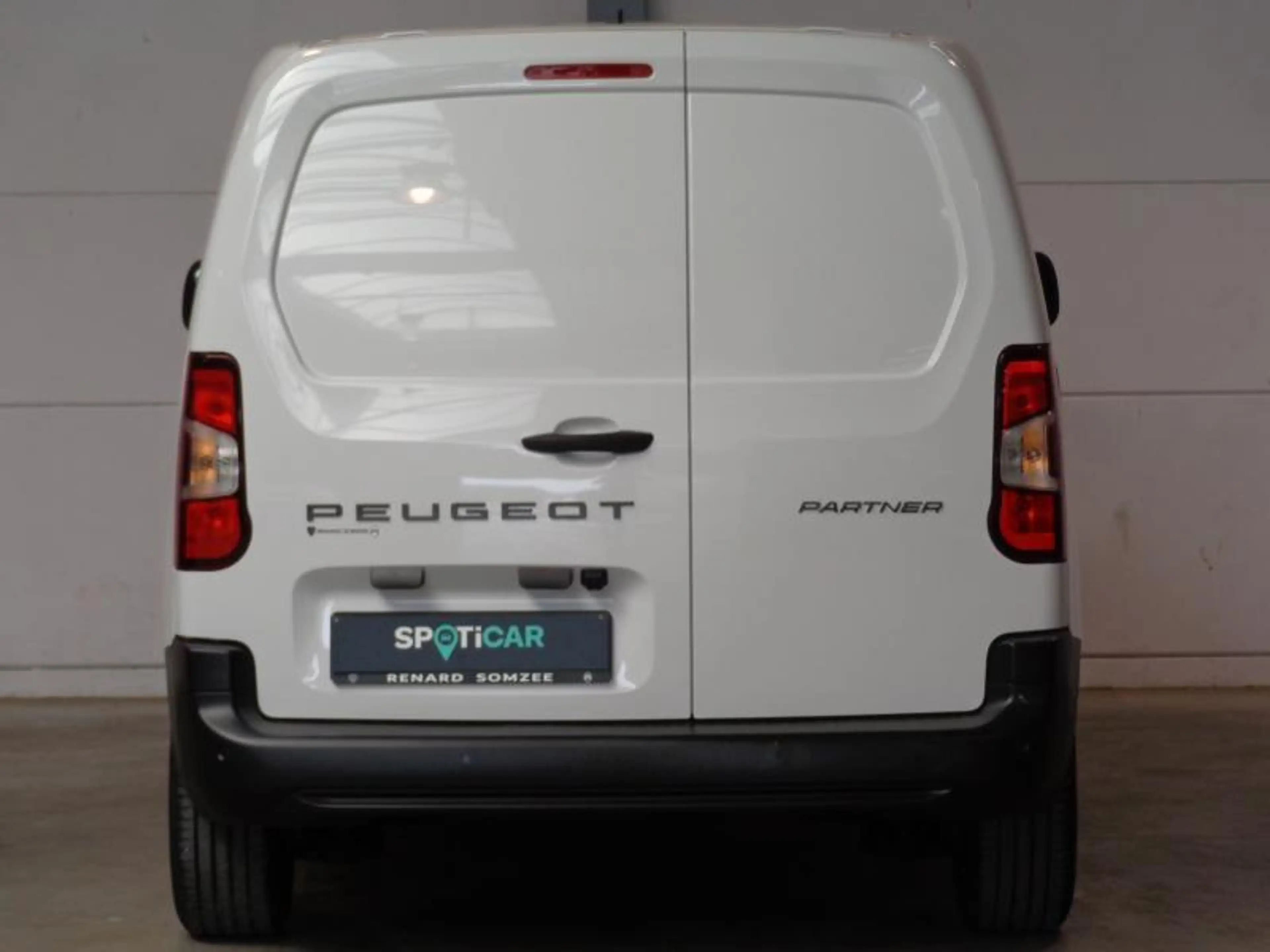 Peugeot Partner 1.5HDi 2Pl EAT8 - Caméra - Clim — photo 12
