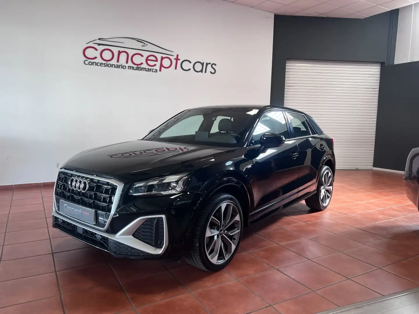 Audi Q2 35 TDI Adrenalin S tronic 110kW Negro - 1