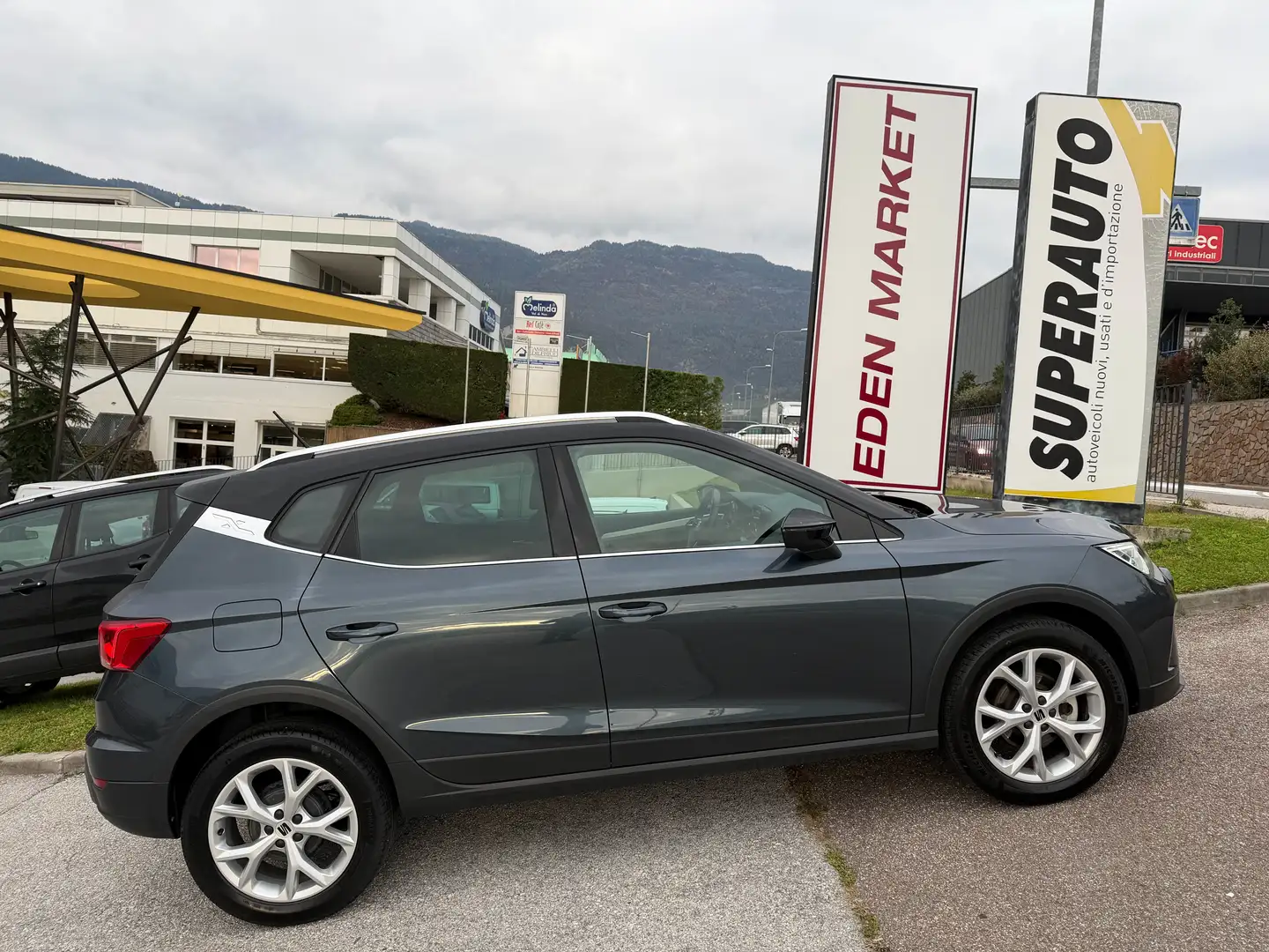 SEAT Arona Arona 2022 1.0 ecotsi FR 95cv Grau - 1