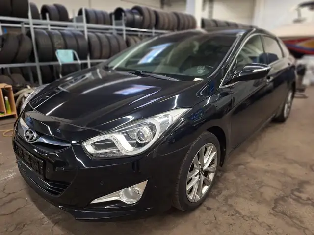 Hyundai i40 *1,6*LEDER*NAVI*EXTRAS*TOP*INSP NEU*1.HAND!