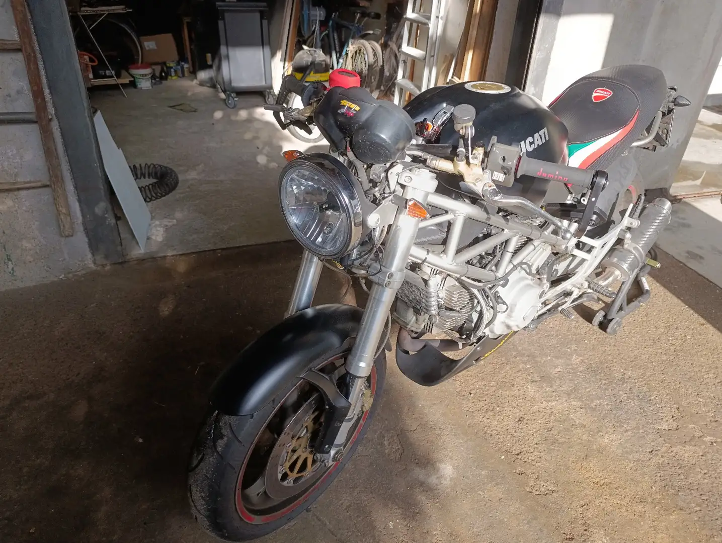 Ducati Monster 1000 Negro - 1