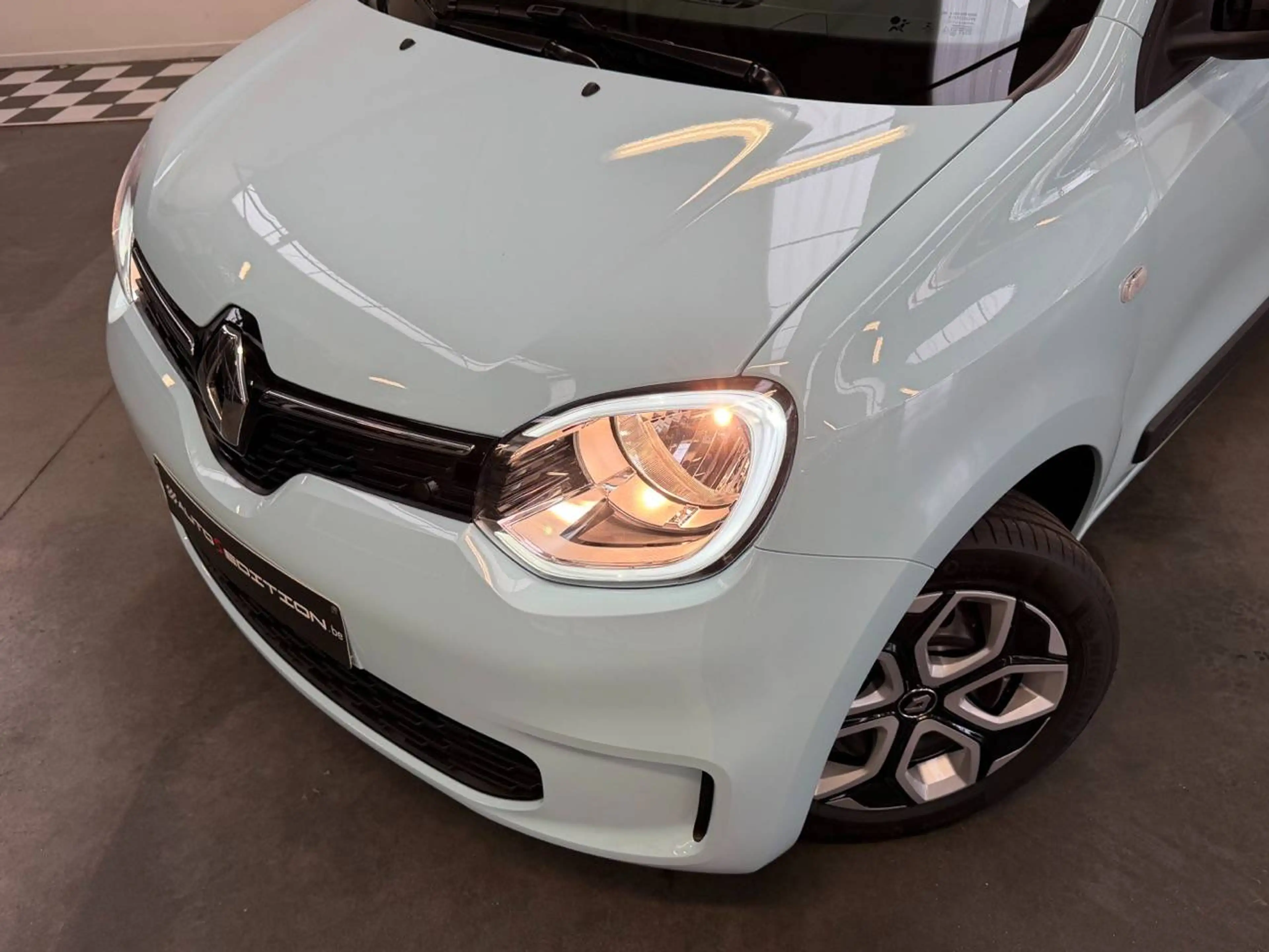 Renault Twingo Twingo 1.0i SCe — photo 6