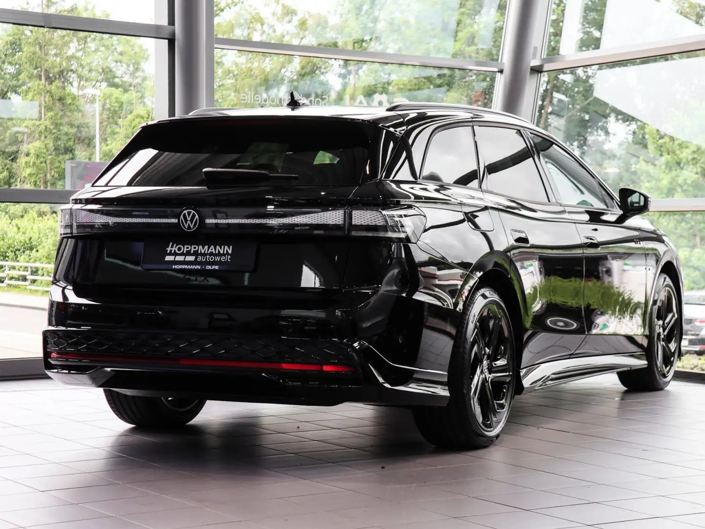 Volkswagen ID.7 Tourer GTX 4MOTION 250 kW (340 PS) 1-Gang-A Schwarz - 2