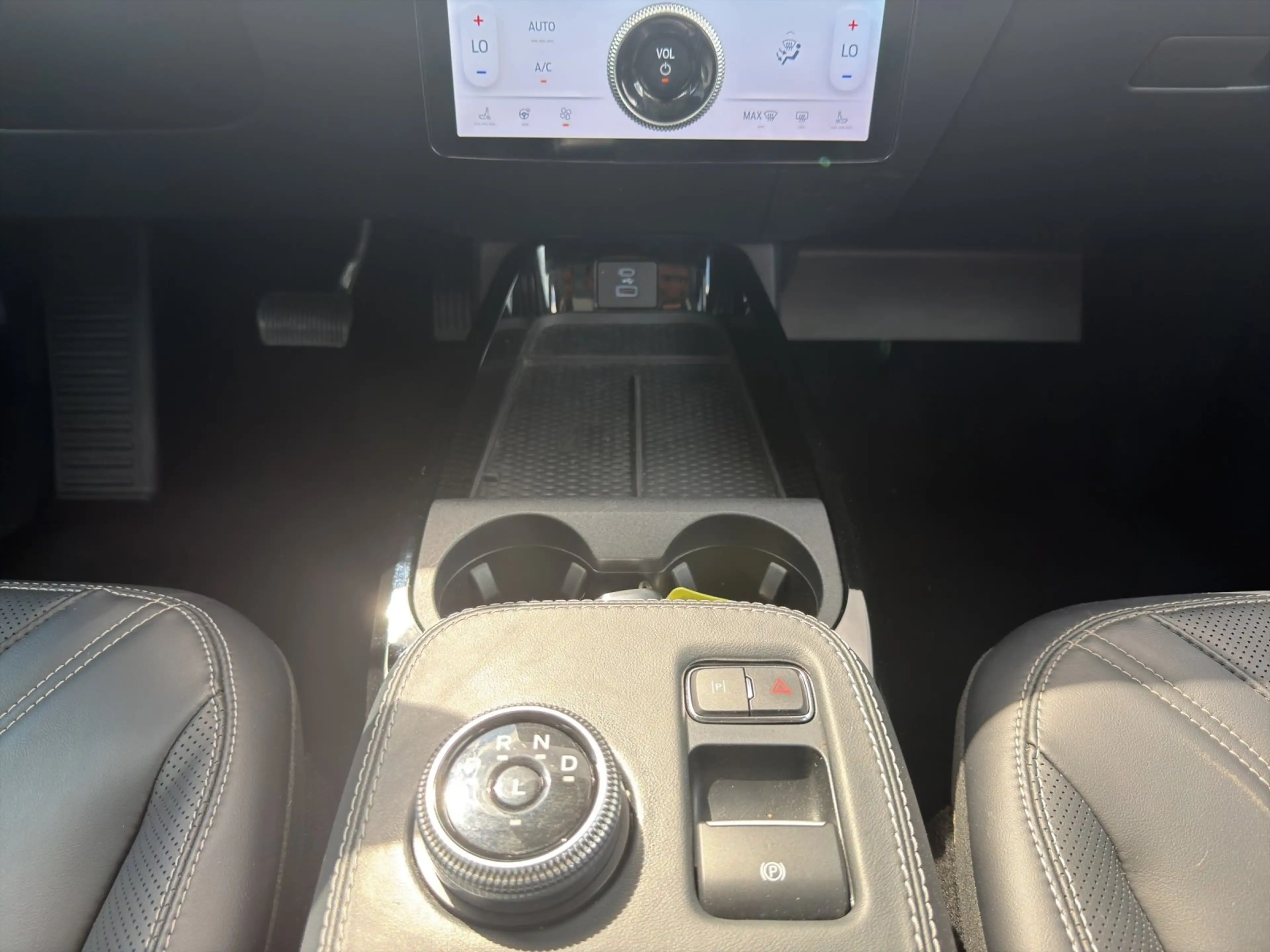 Ford Mustang Mach-E Mustang MACH-E Basis (Extended Range) — photo 11