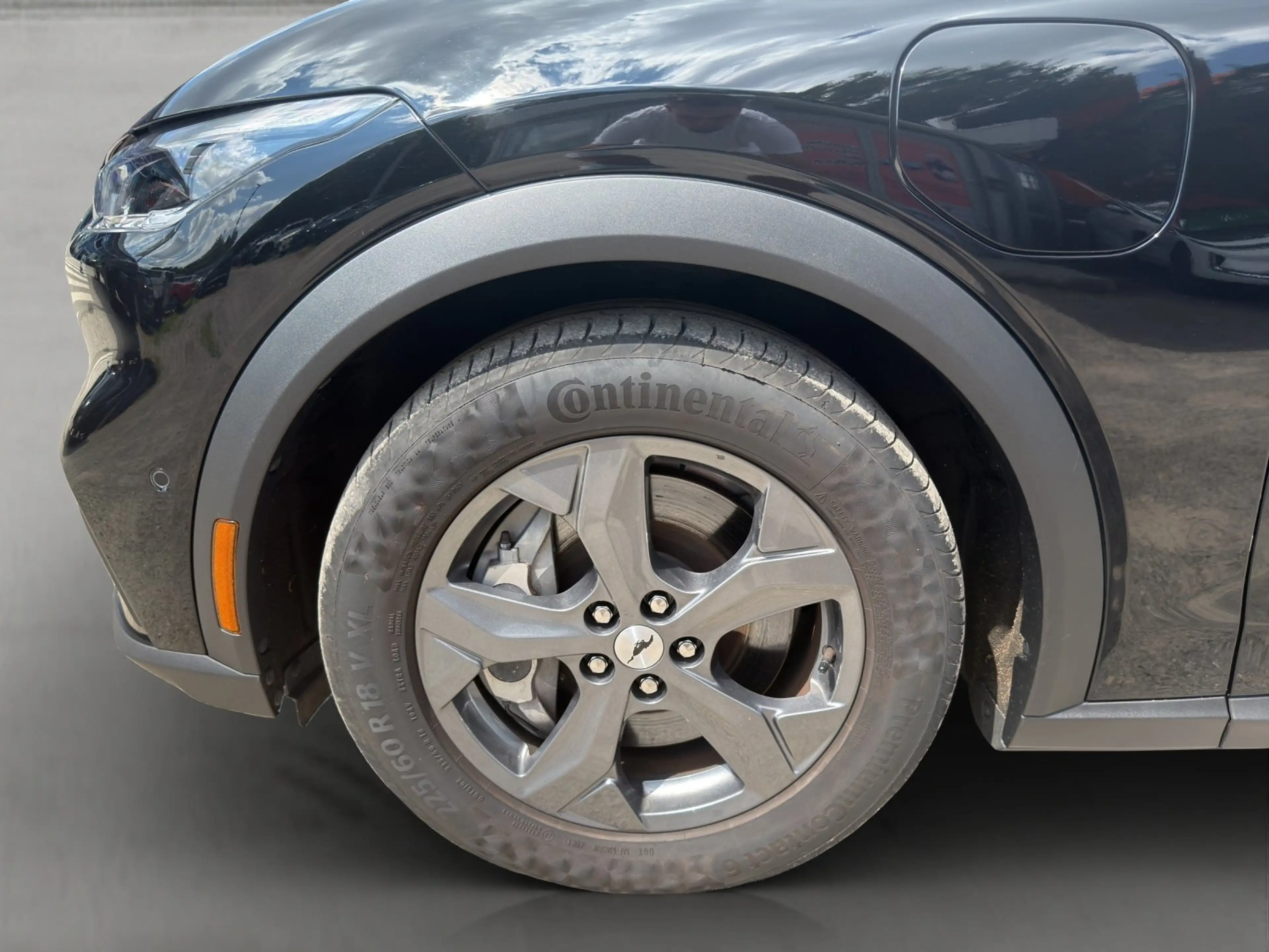 Ford Mustang Mach-E Mustang MACH-E Basis (Extended Range) — photo 15