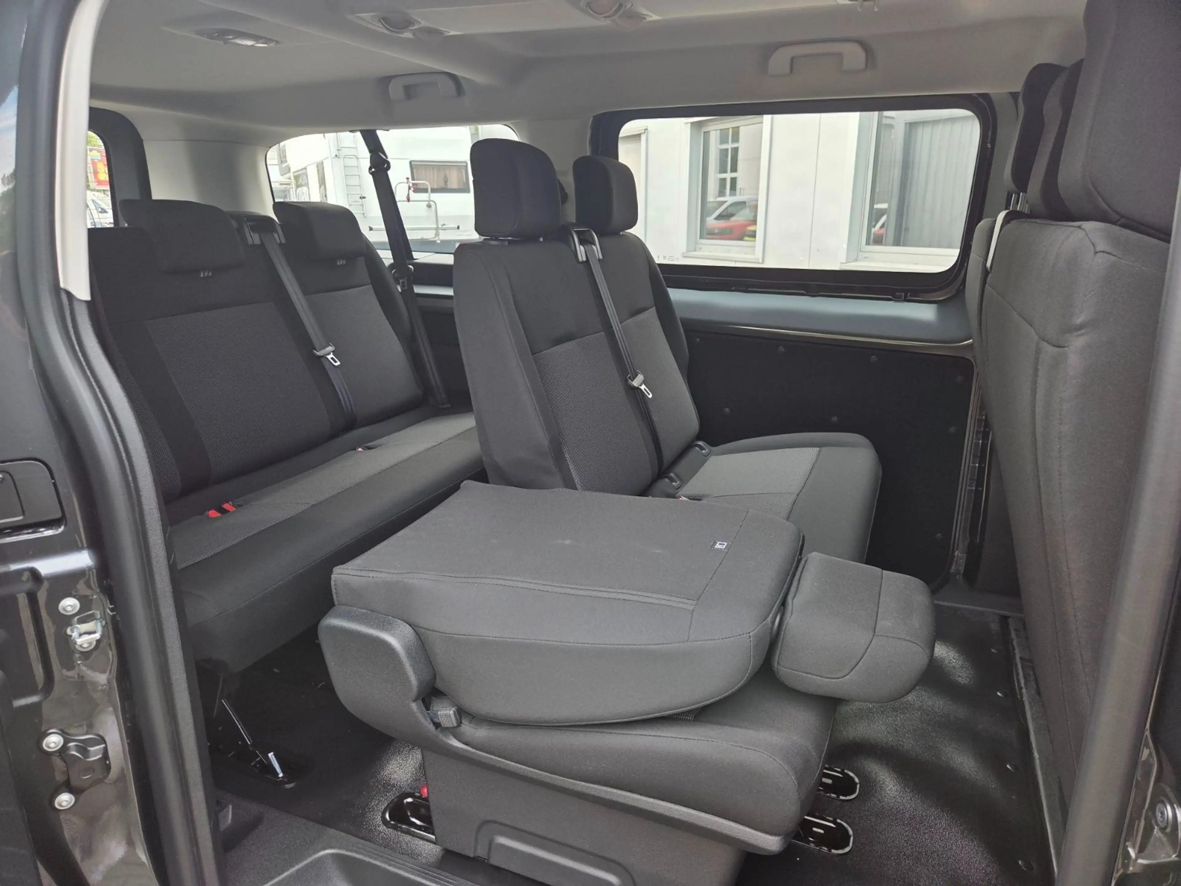 Fiat Scudo Kombi L3 2.2 HDI (180PS) AT8 - 9-Sitzer — photo 11