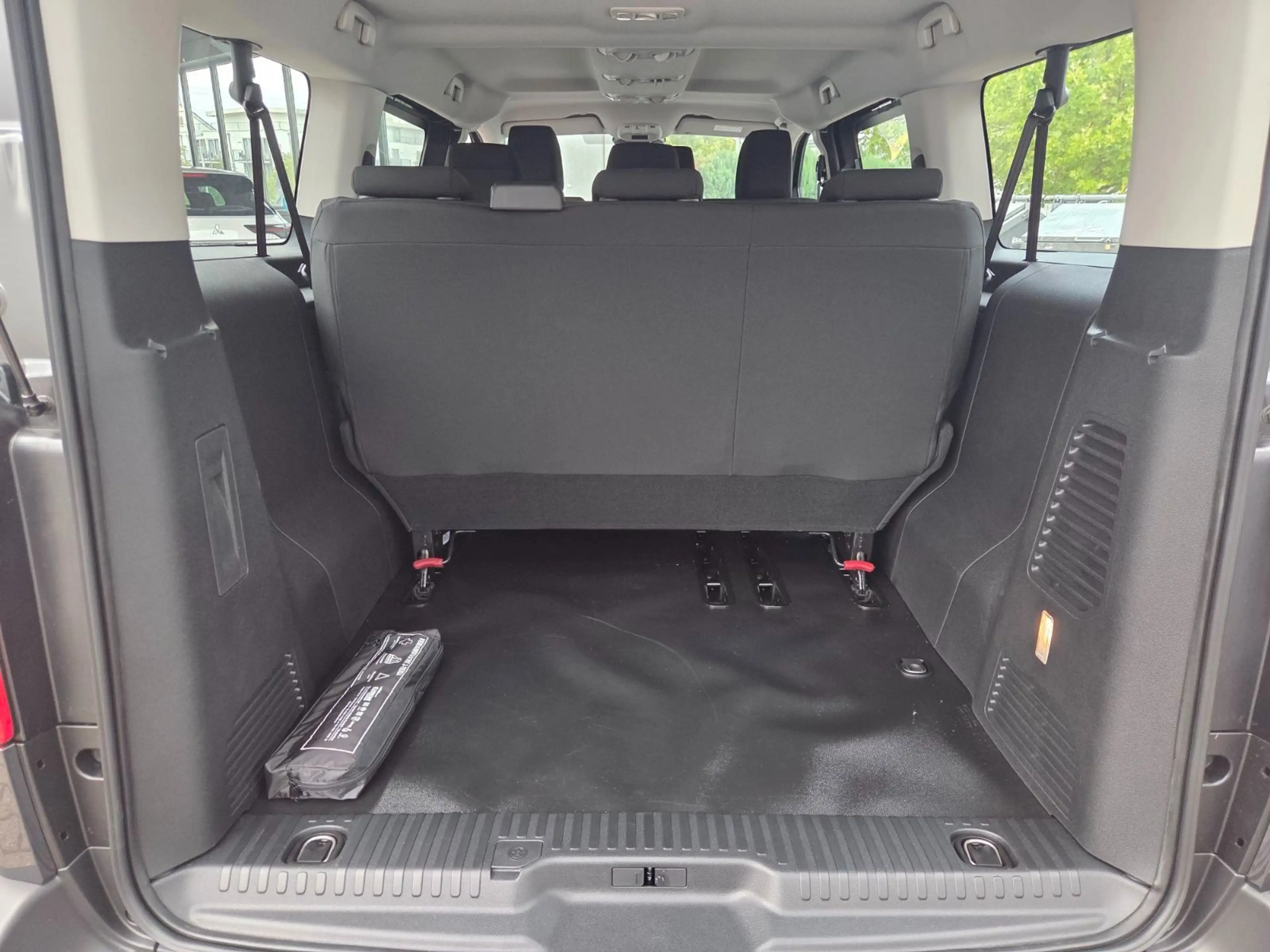 Fiat Scudo Kombi L3 2.2 HDI (180PS) AT8 - 9-Sitzer — photo 15