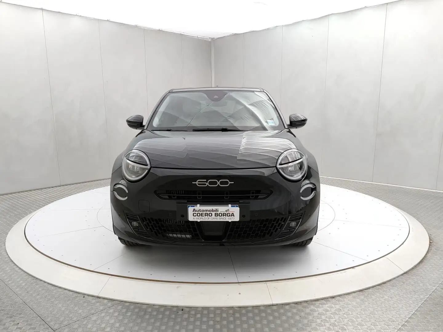 Fiat 600 600 Hybrid 110 CV DCT MHEV La Prima Schwarz - 2