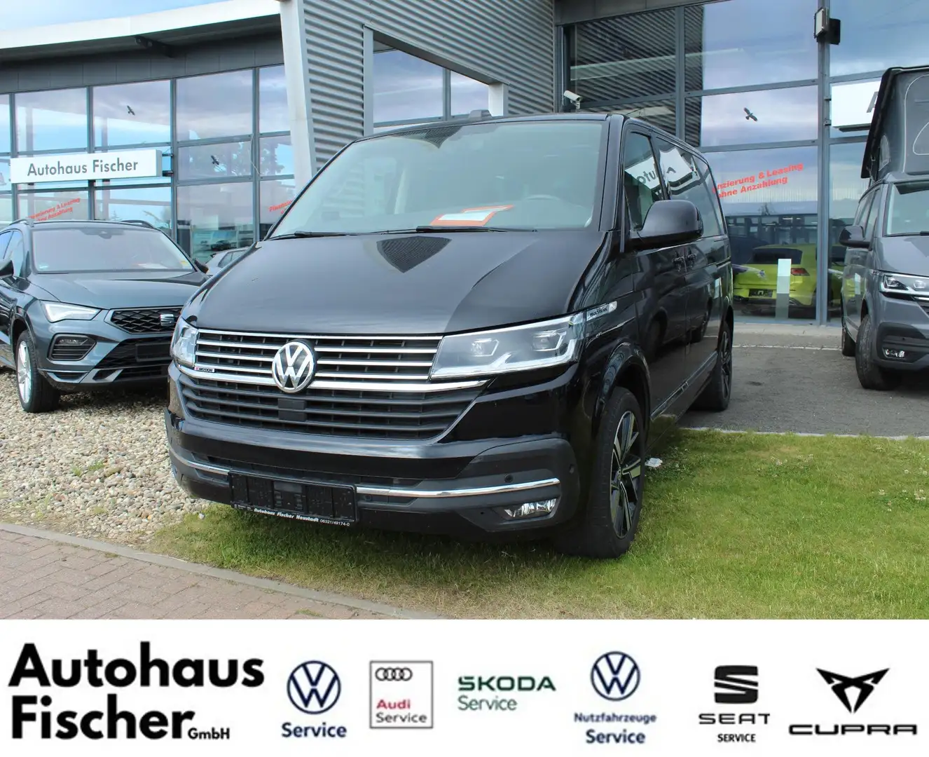 Volkswagen T6.1 Multivan Multivan Highline 4MOTION Černá - 1