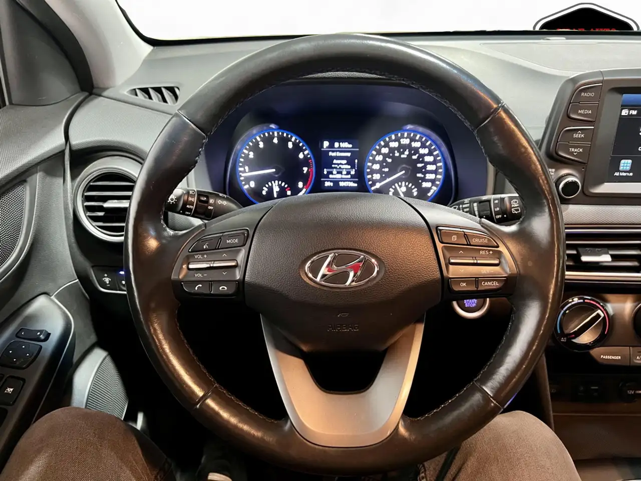 Hyundai KONA снимка Hyundai KONA