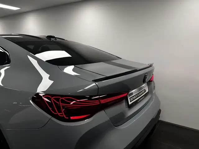 BMW M4 view 18