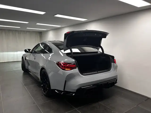 BMW M4 view 15