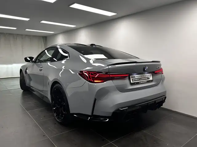 BMW M4 view 14