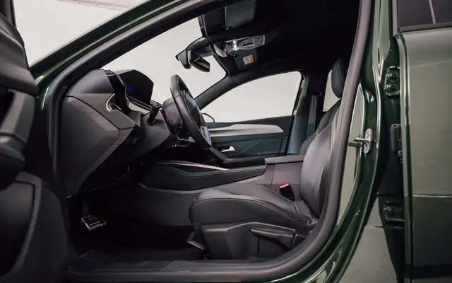 Peugeot 308 view 10