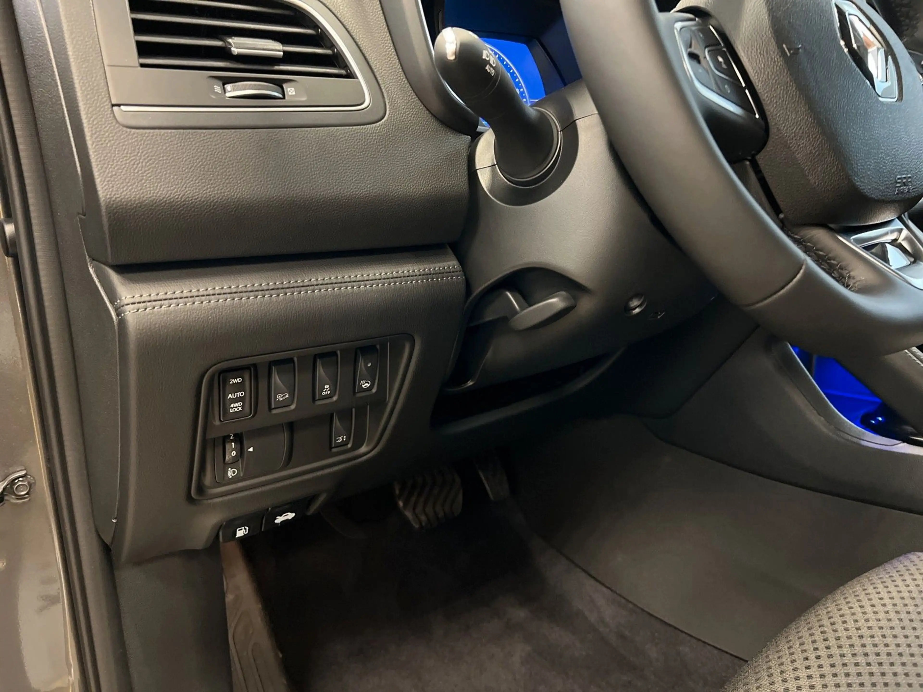 Renault Koleos Techno dci 185 Allrad Automatik — photo 11