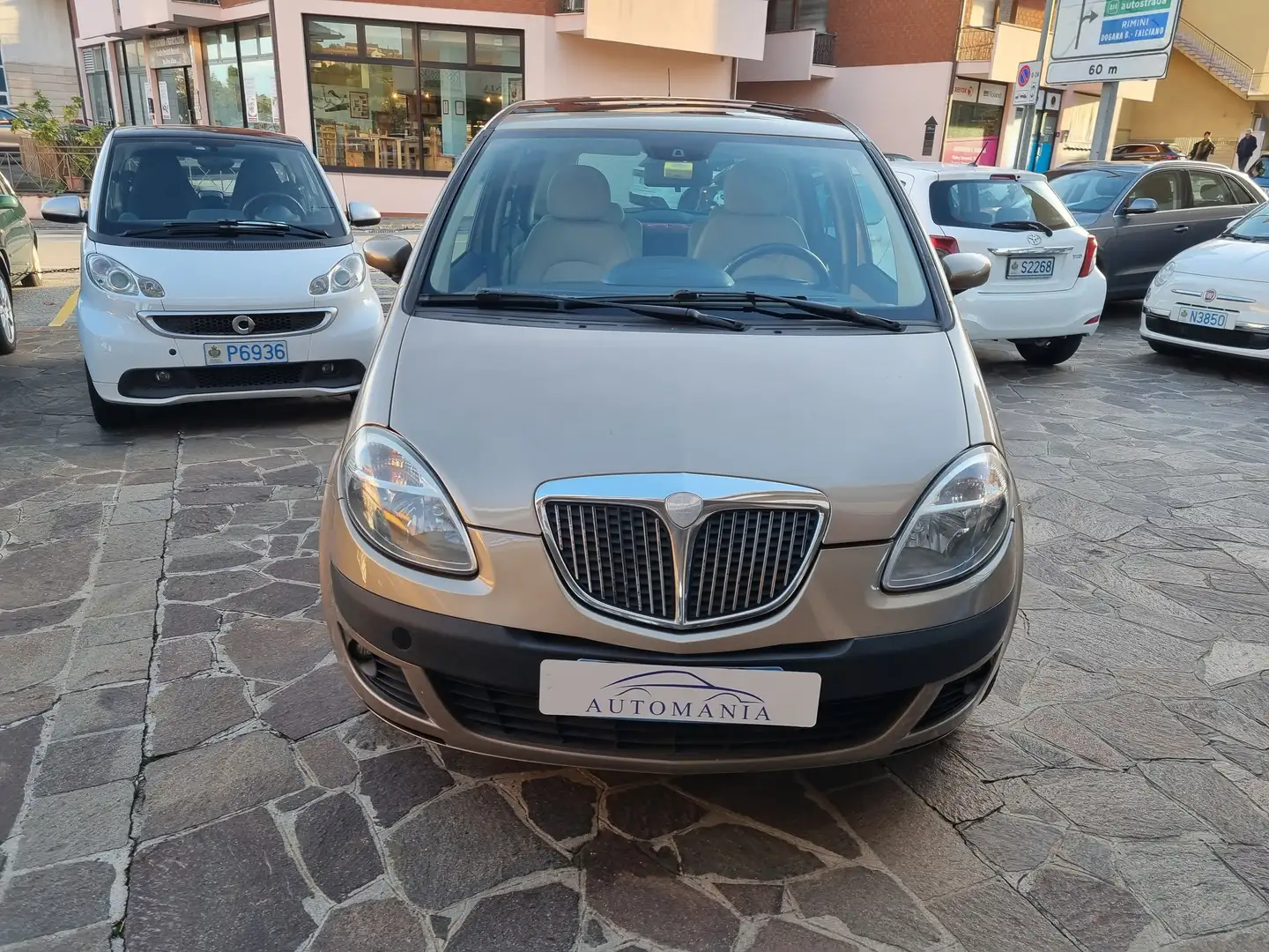 Lancia MUSA Musa 1.4 16v Platino Plus dfn Automatica Goud - 2