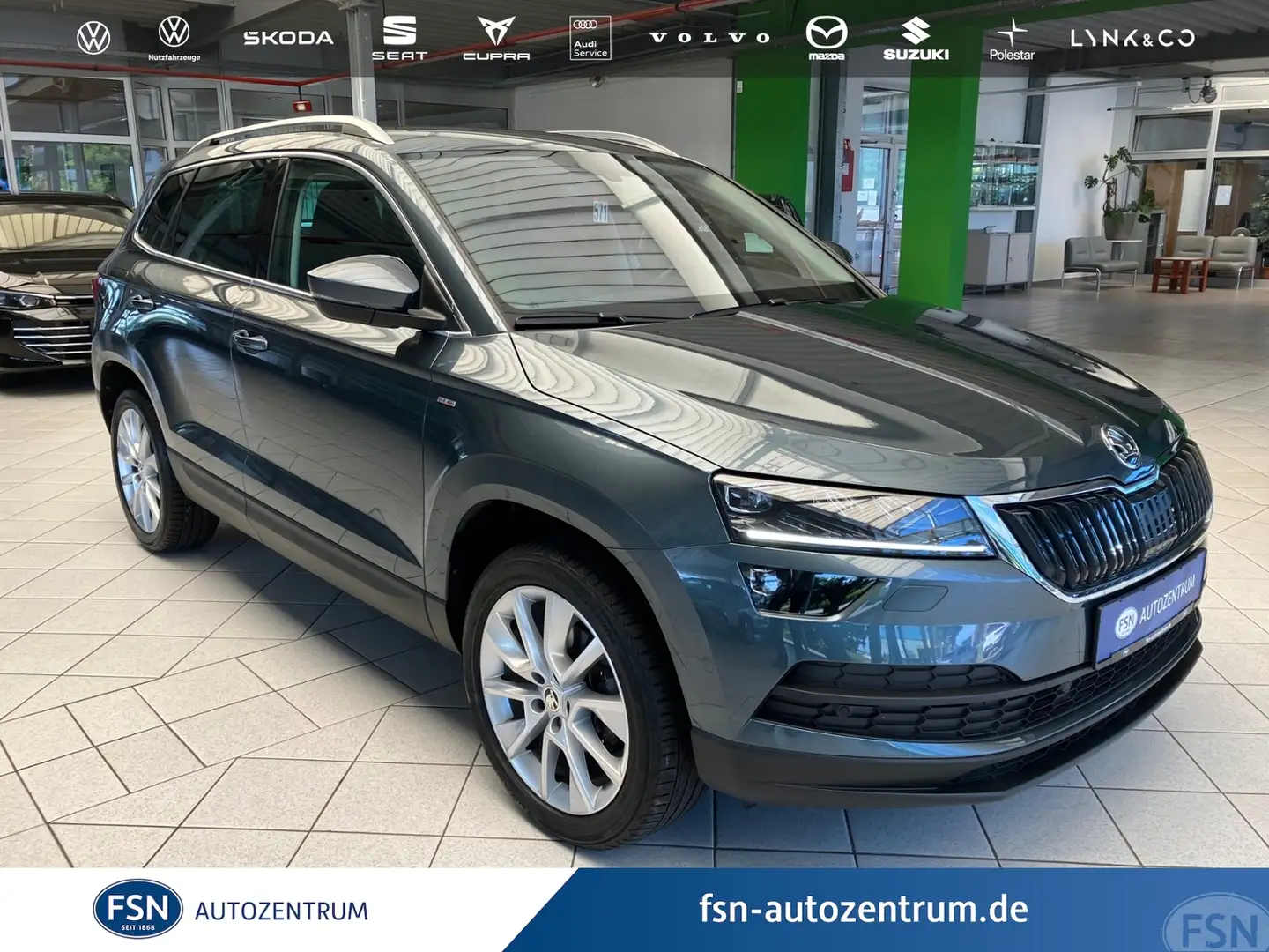 Skoda Karoq 1.5 TSI Clever DSG NAVI AHK-Vorb. LED ACC Grau - 1