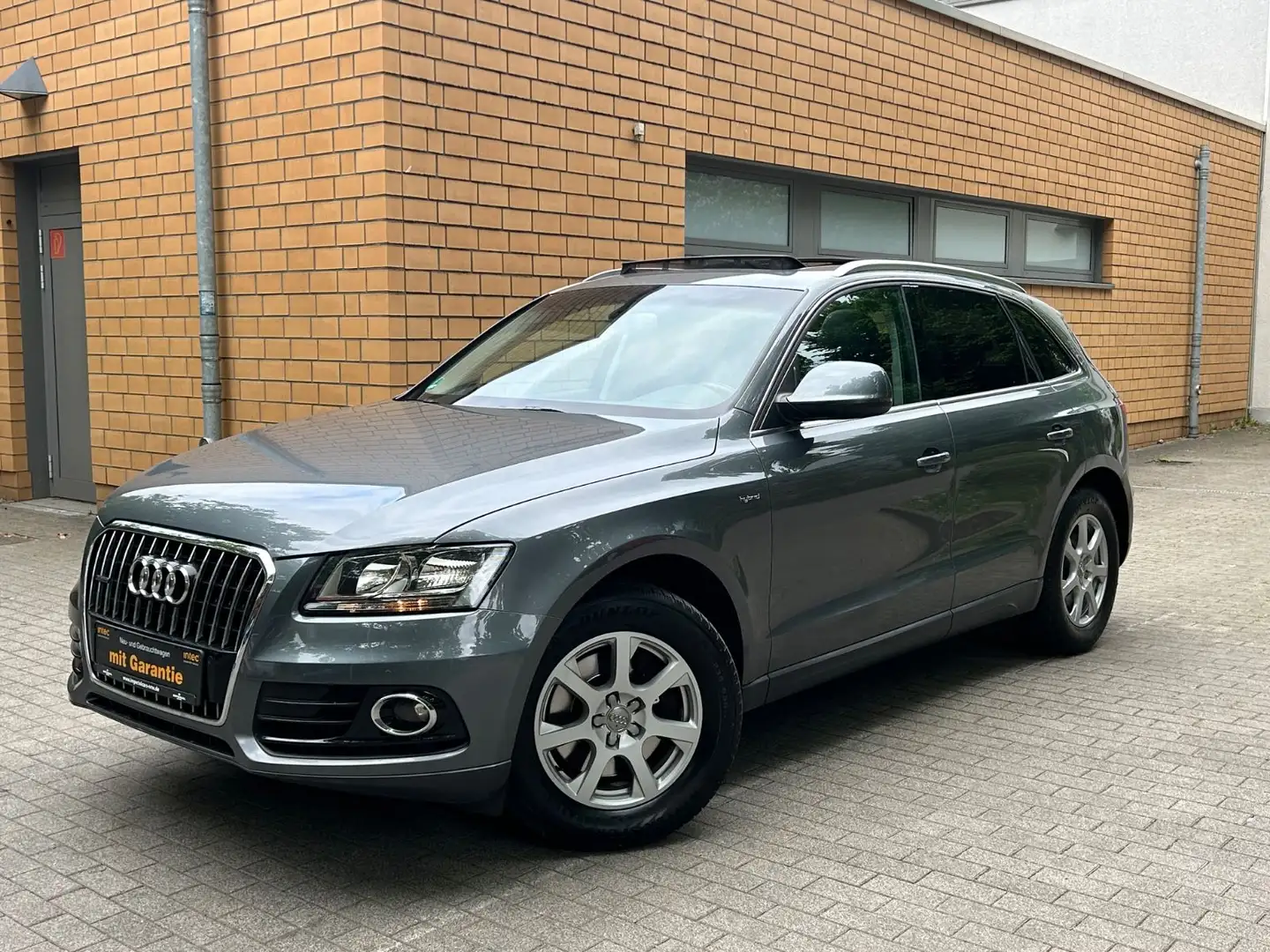 Audi Q5 2.0 TFSI hybrid quattro/PANORAMADACH/GEPFLEGT Сірий - 1