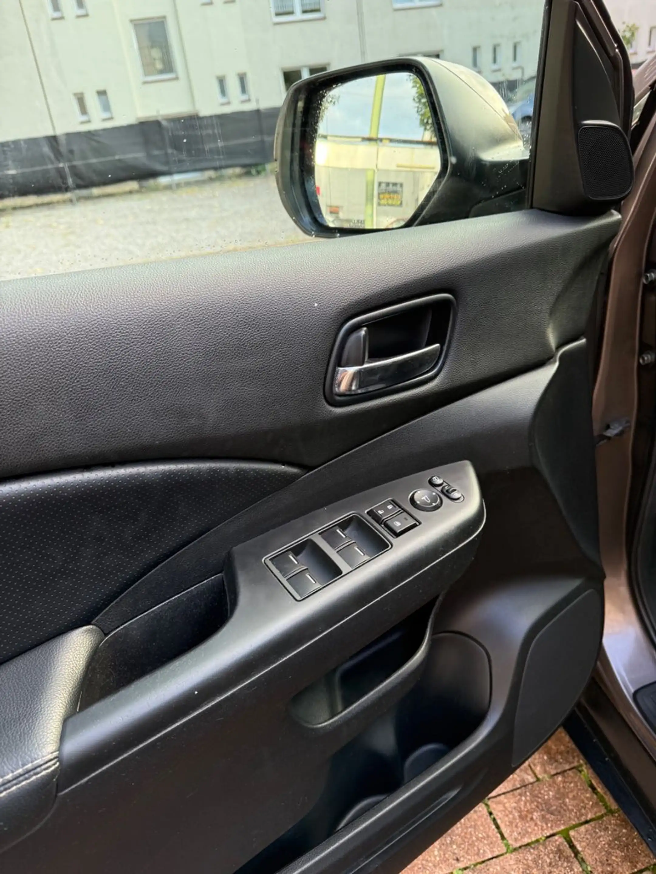 Honda CR-V Lifestyle 2WD TÜV NEU Inspektion NEU — photo 10