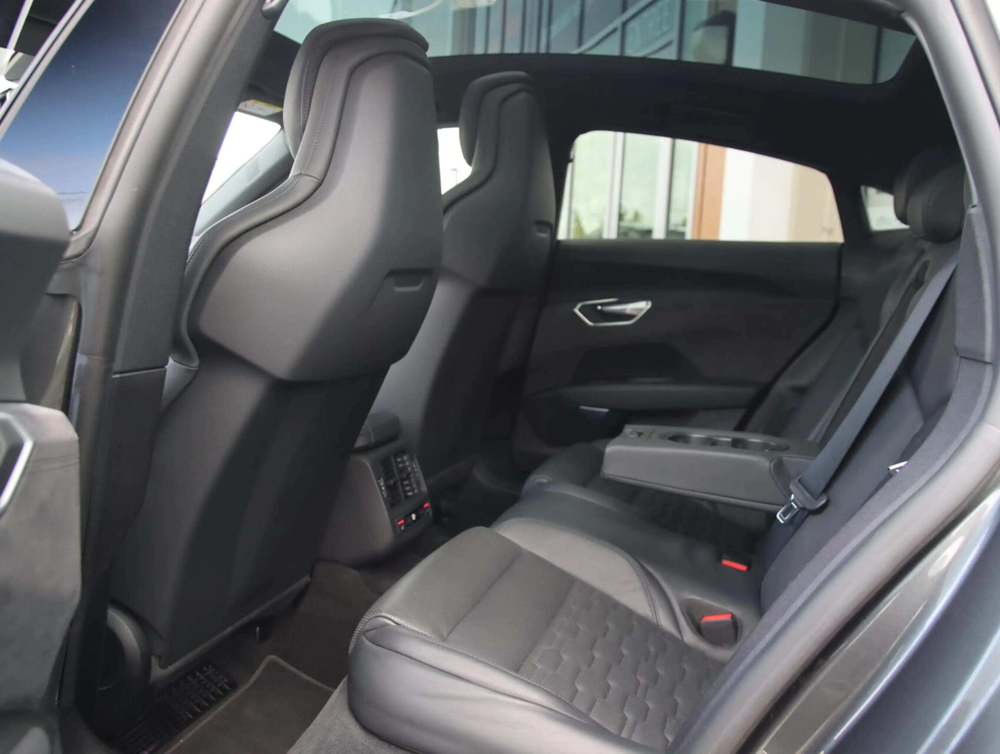 Audi e-tron GT GT 93 kWh | Massage | Luchtvering | SOH 90,1% — photo 7