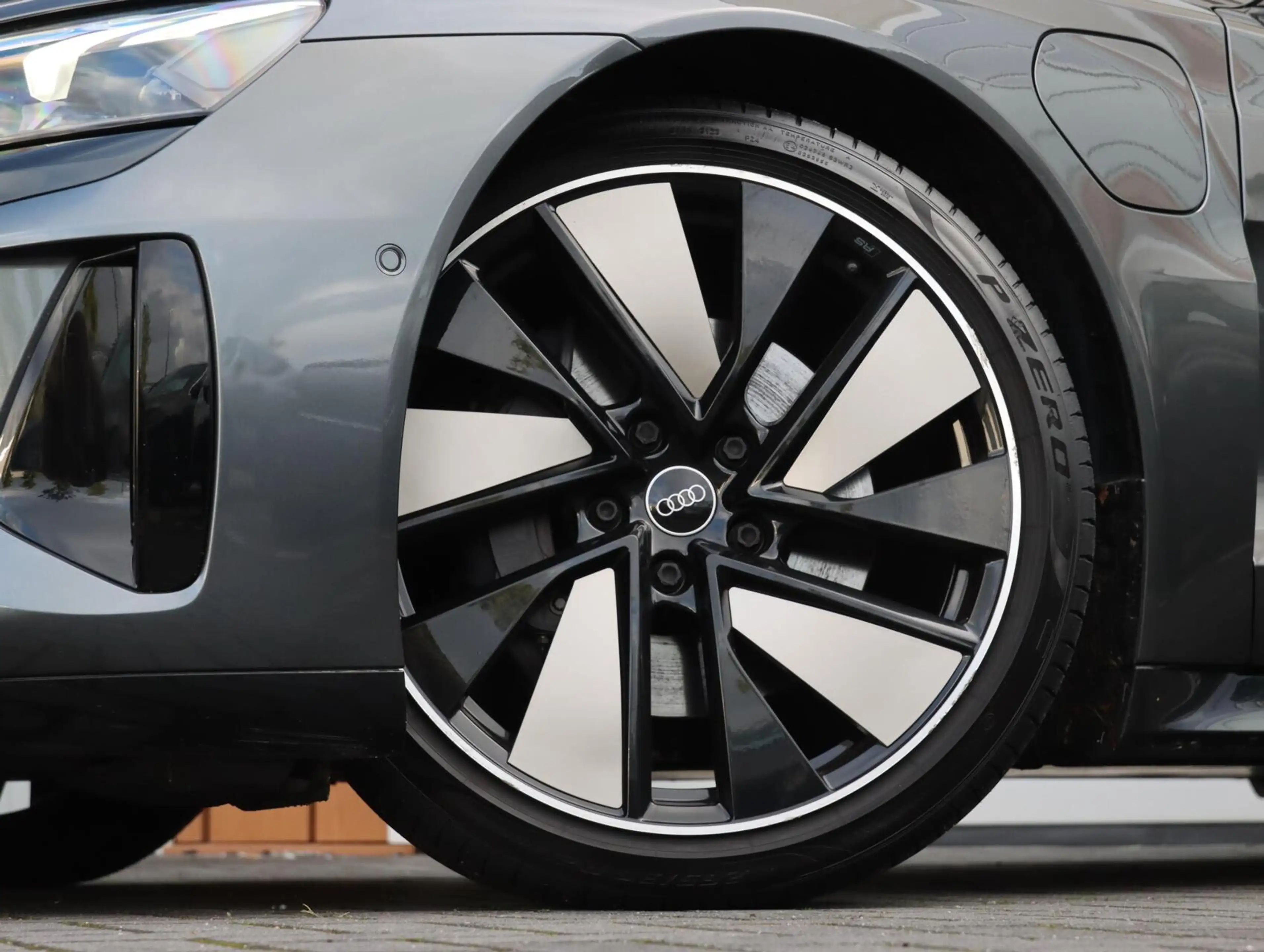Audi e-tron GT GT 93 kWh | Massage | Luchtvering | SOH 90,1% — photo 11