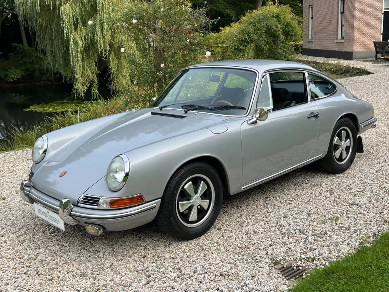 Porsche 911 T 2.0 SWB Karmann Zweeds geleverd Ongerestaureerd, foto 2