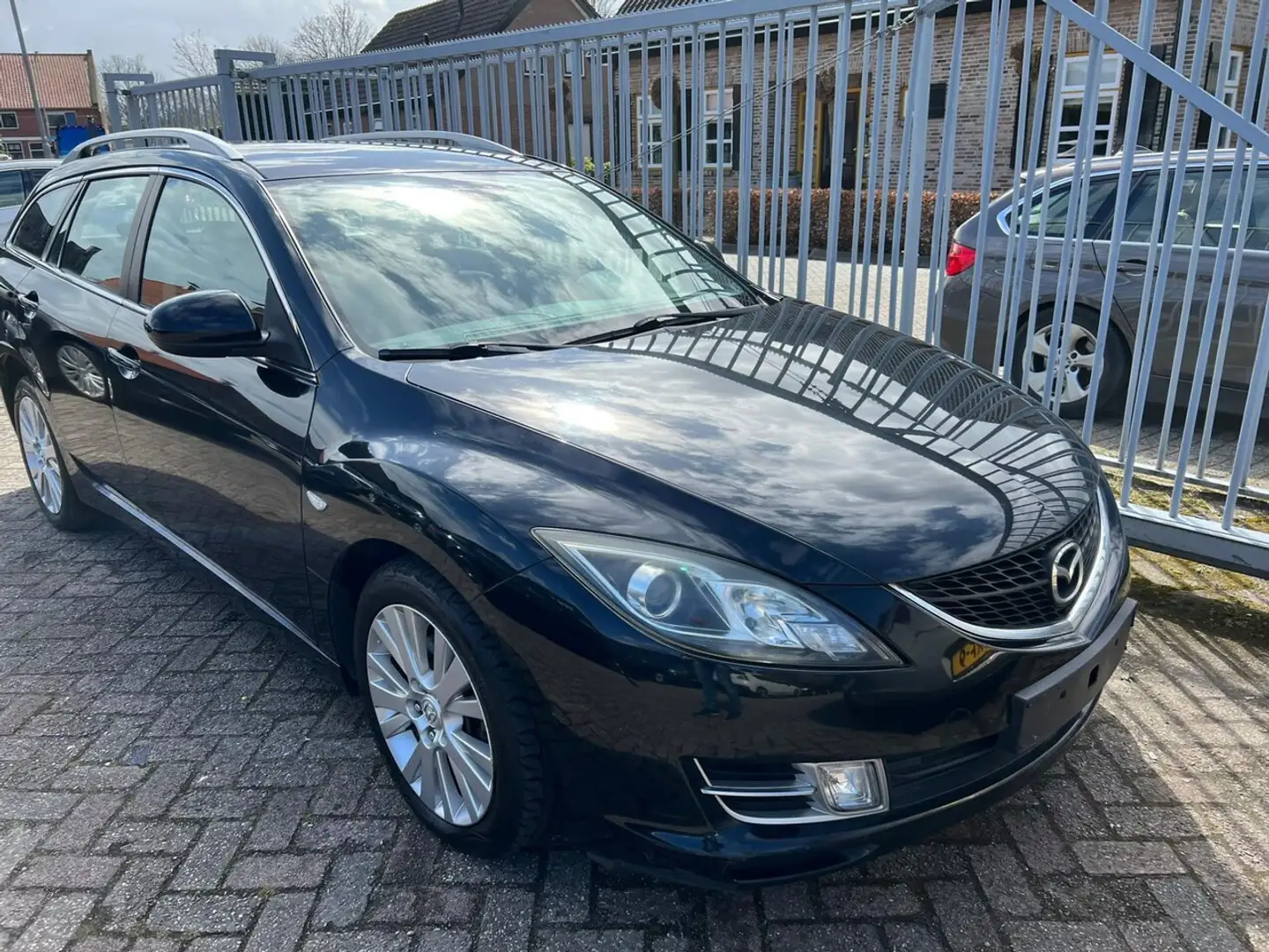 Mazda 6 6 2.0 CiTD Business Zwart - 1
