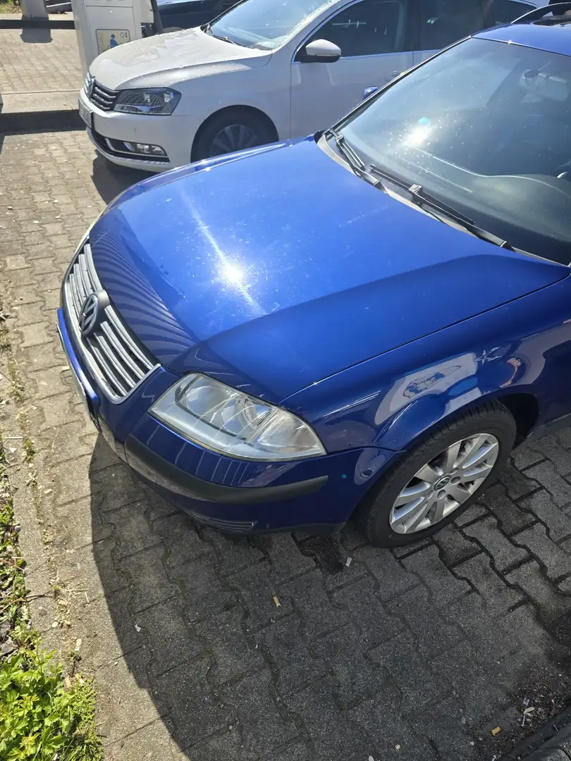 Volkswagen Passat 1.9 TDI 4Motion Highline - 2