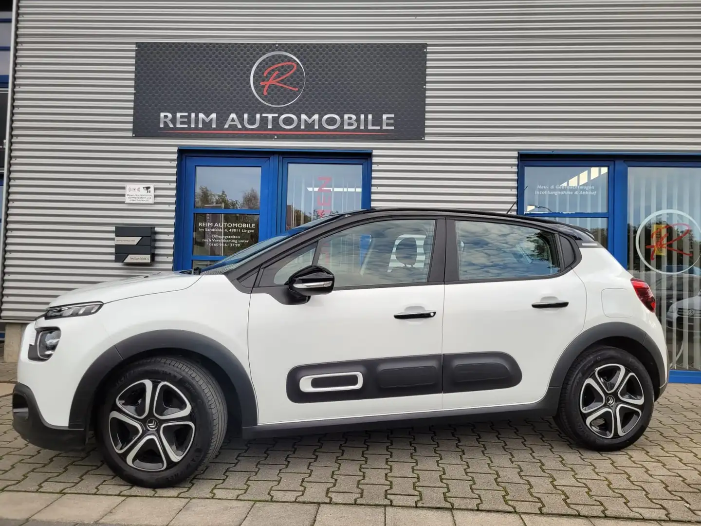 Citroen C3 Shine 1.2 *LED*APPLE CAR-PLAY*KLIMAAUTOMATIK* Wit - 2
